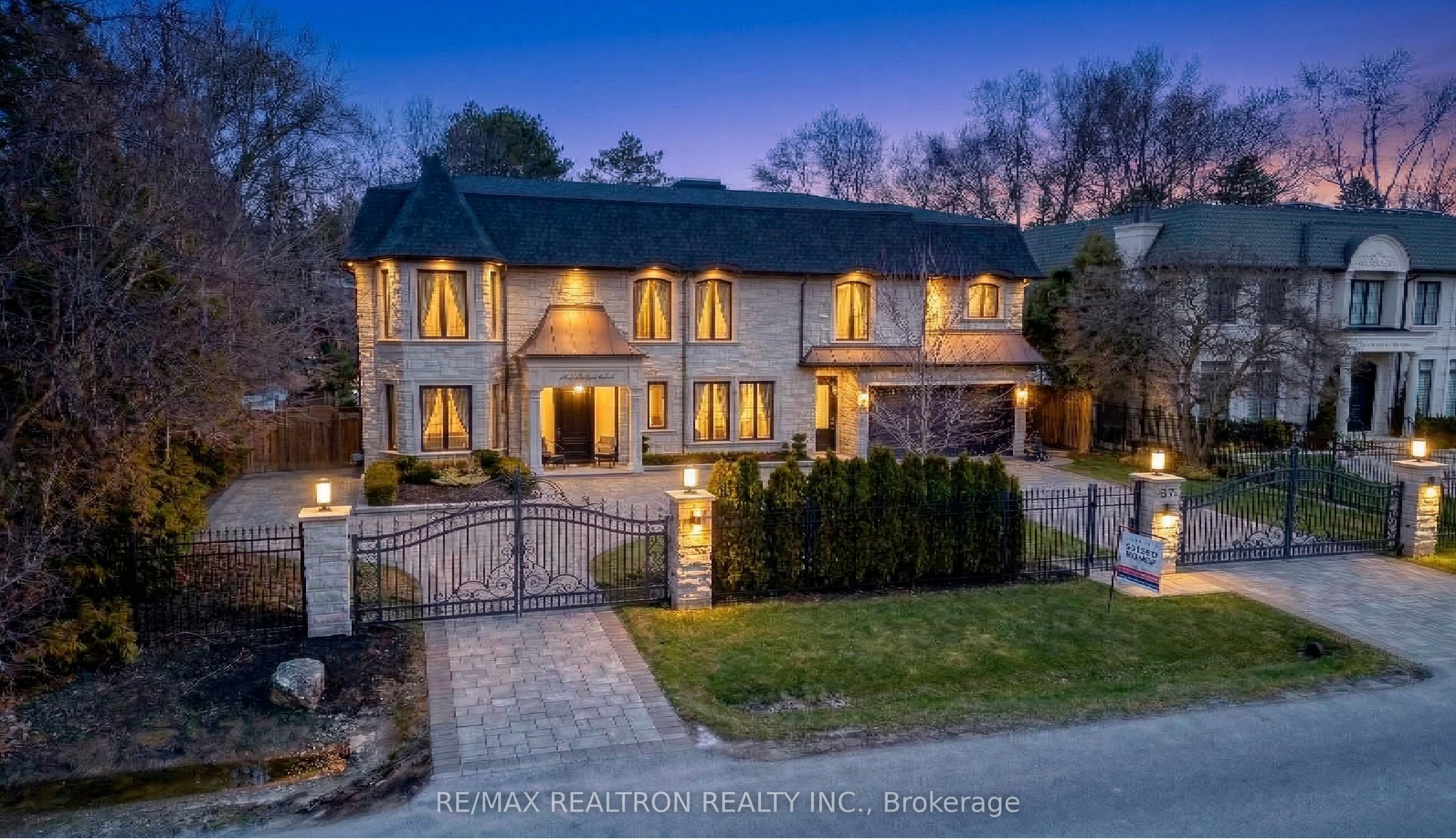 27 Laureleaf Road