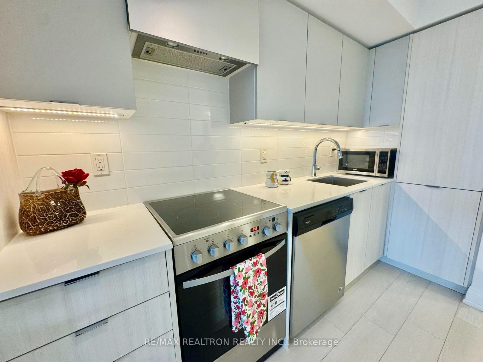 30 Gibbs Road 1310