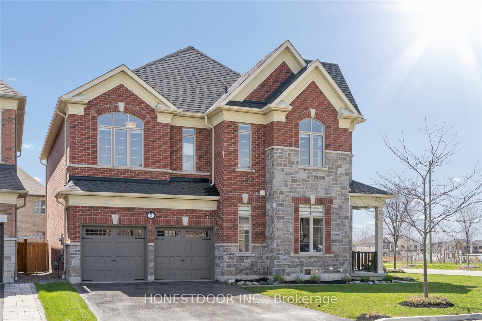 5 Blenheim Circle