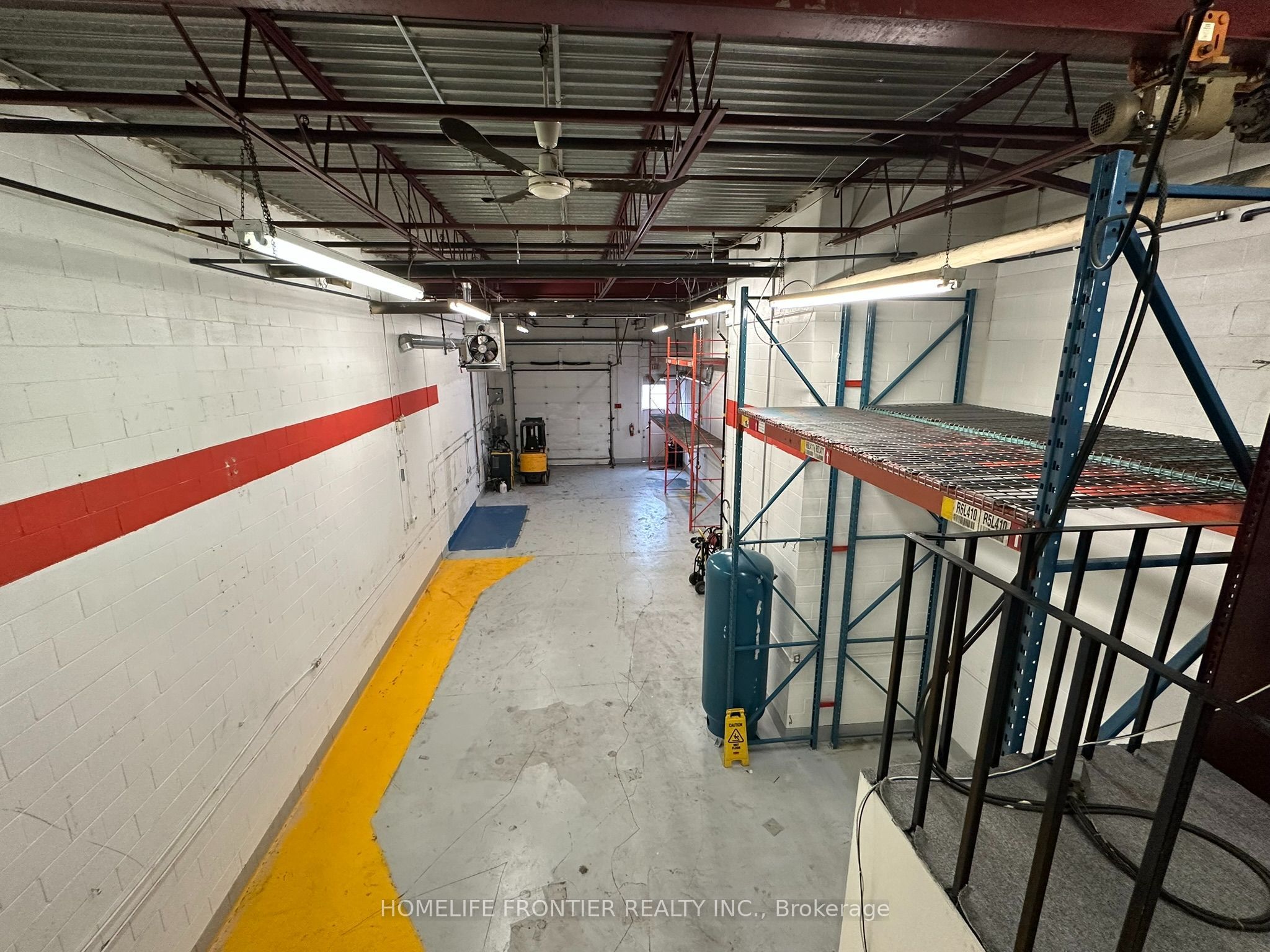 200 Edgeley Boulevard 1