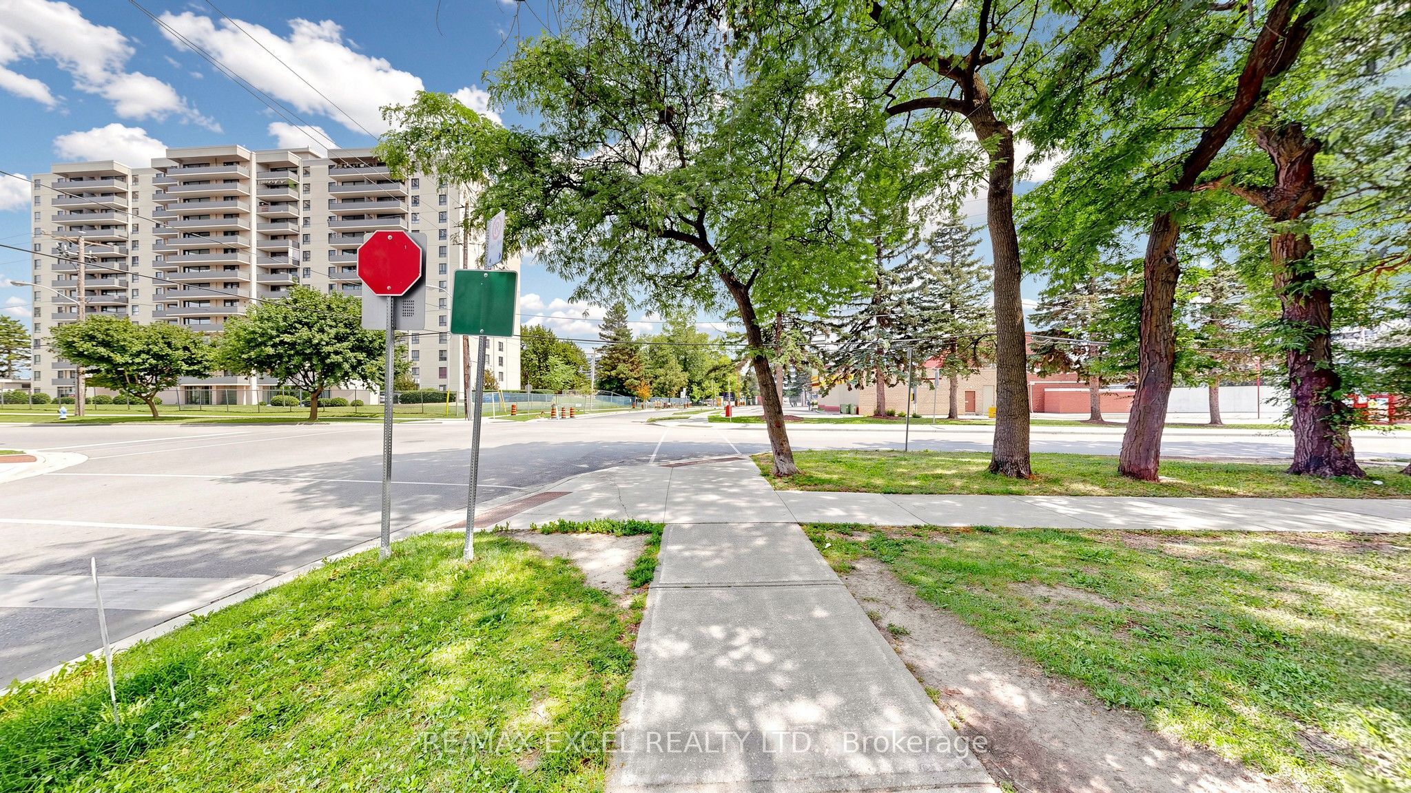 1101 Steeles Avenue W Ph103