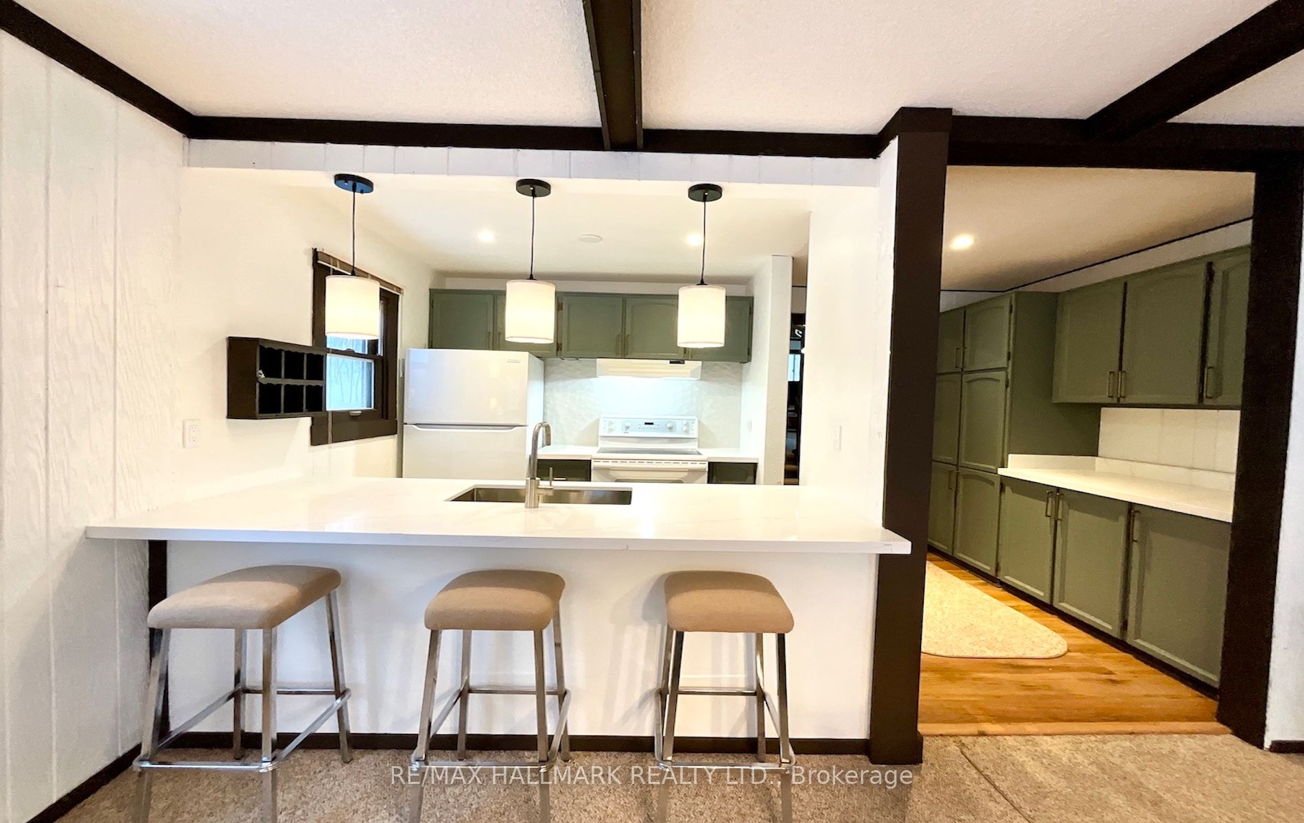 33 Huron Woods Drive