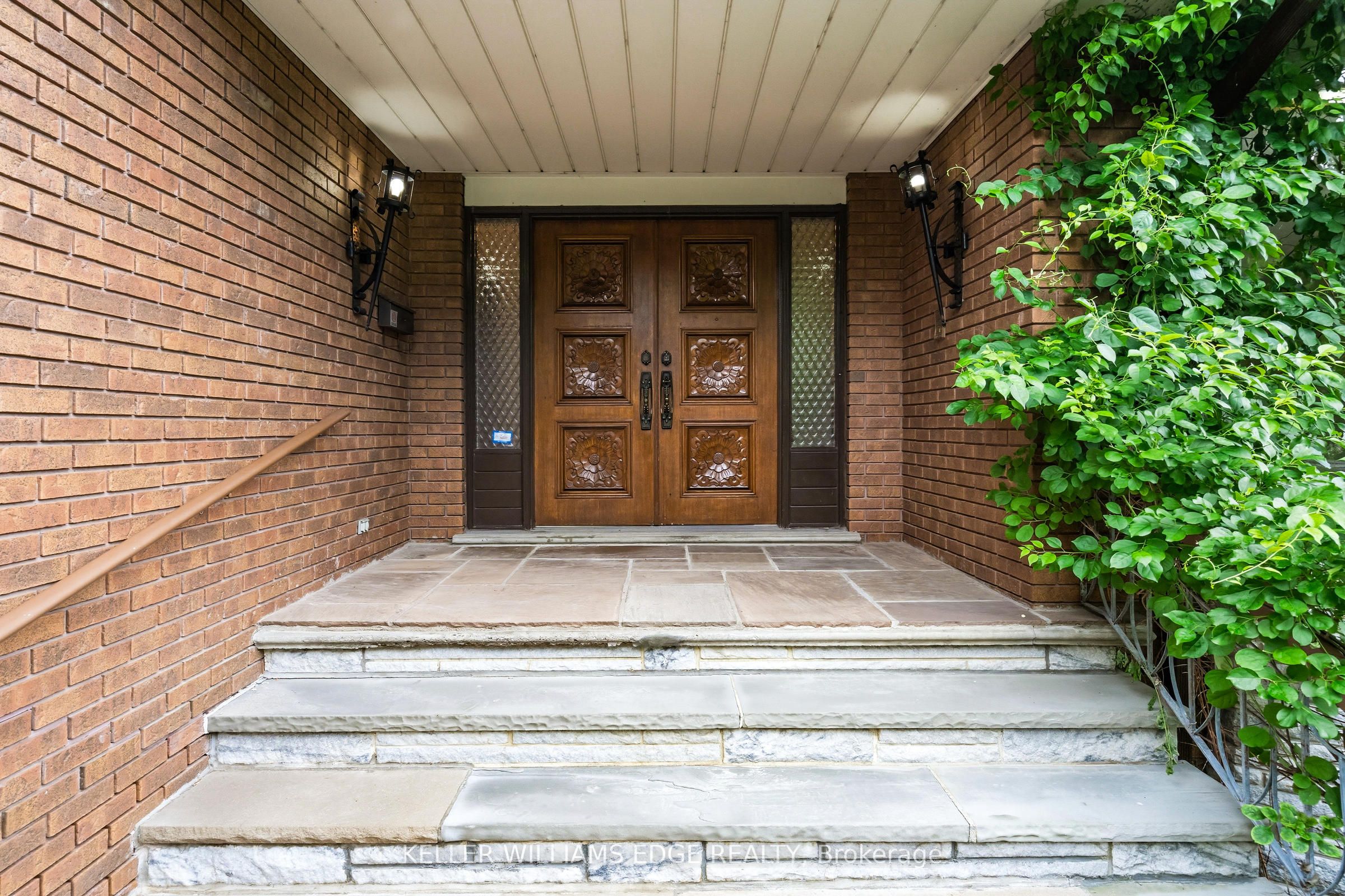43 Braecrest Avenue
