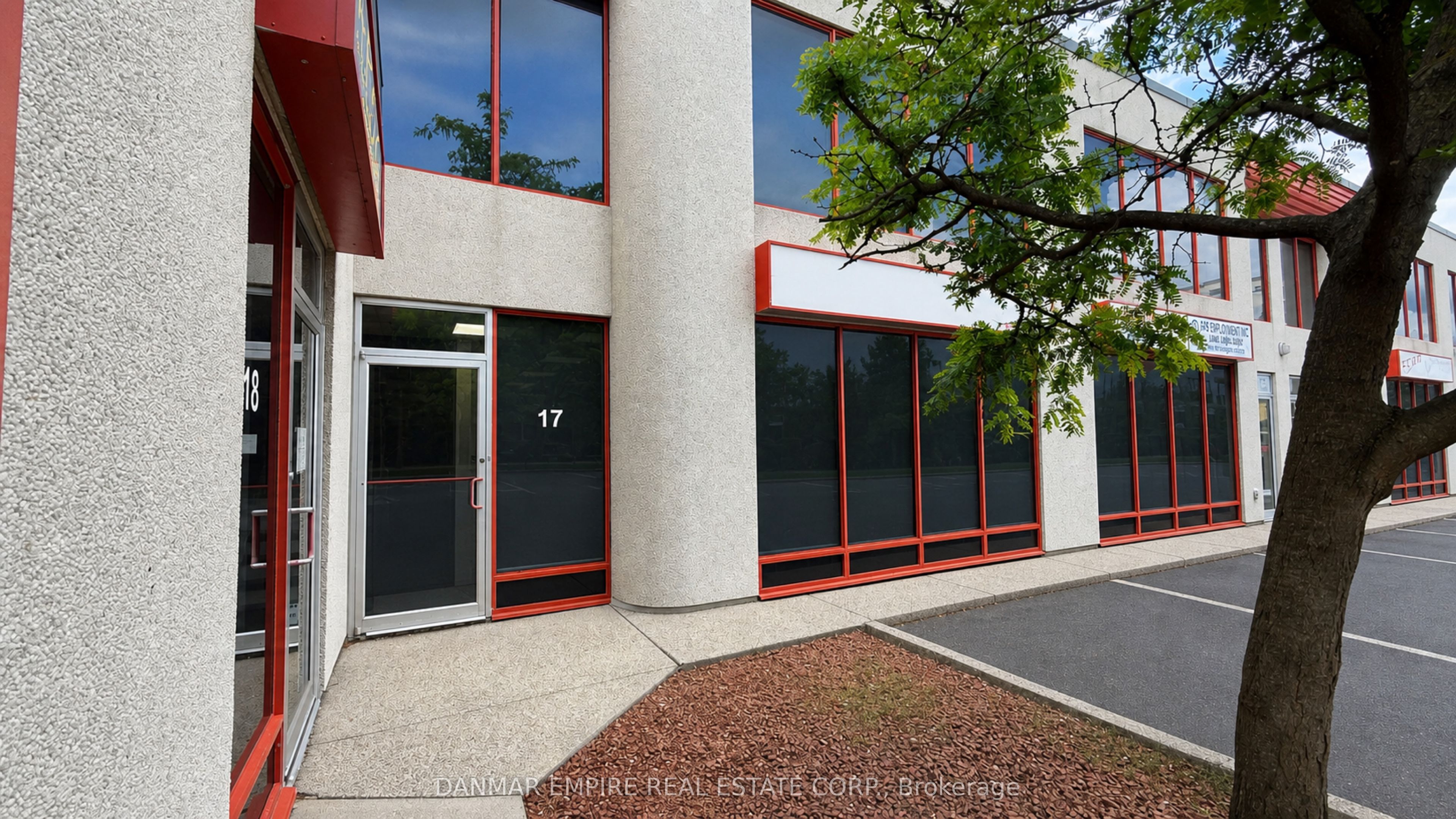 65 Woodstream Boulevard 17