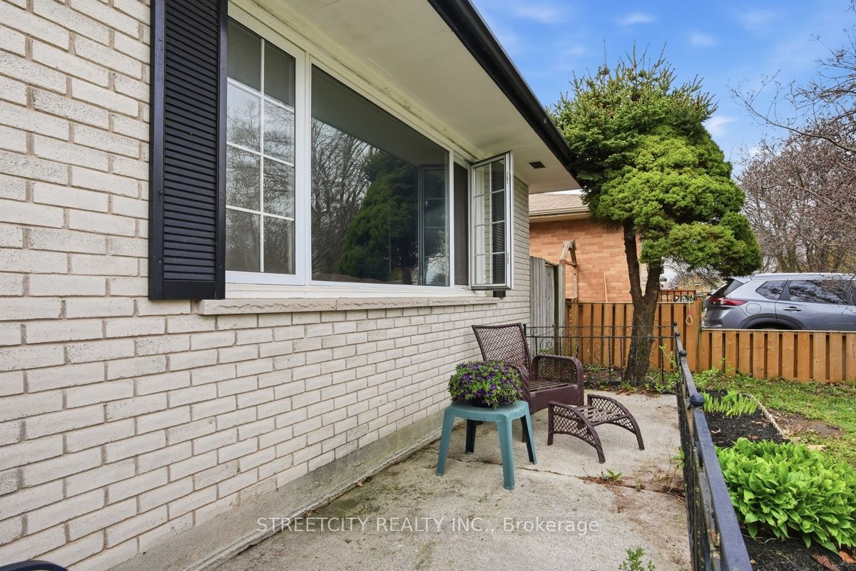 68 Talavera Crescent