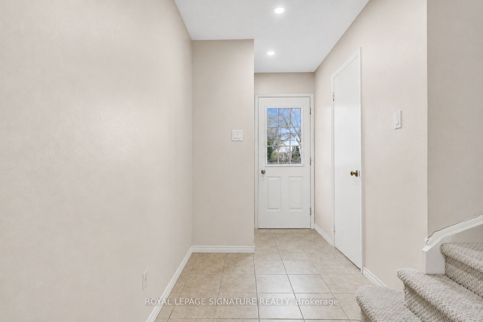 1405 Anton Square