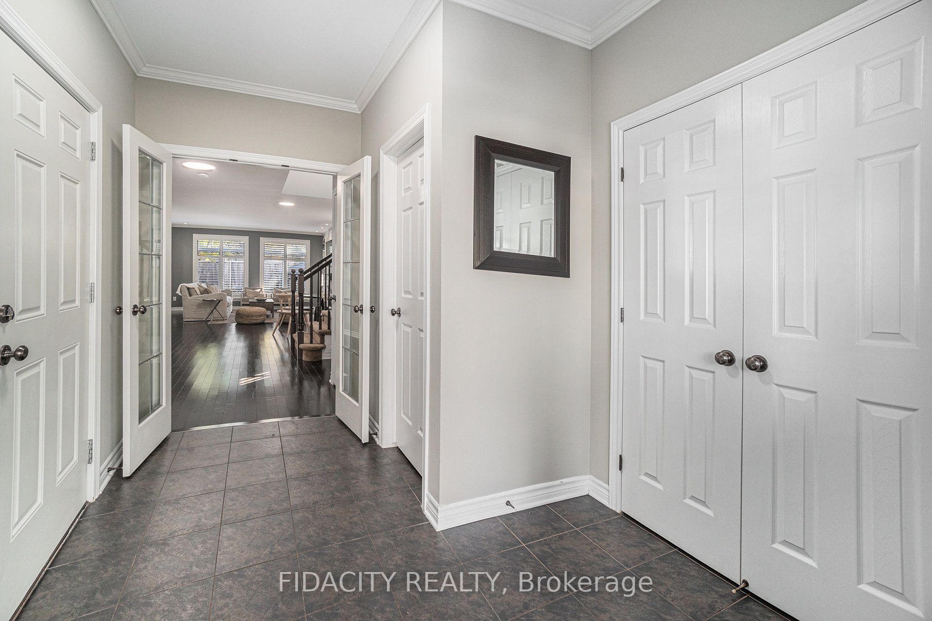 121 Bandelier Way
