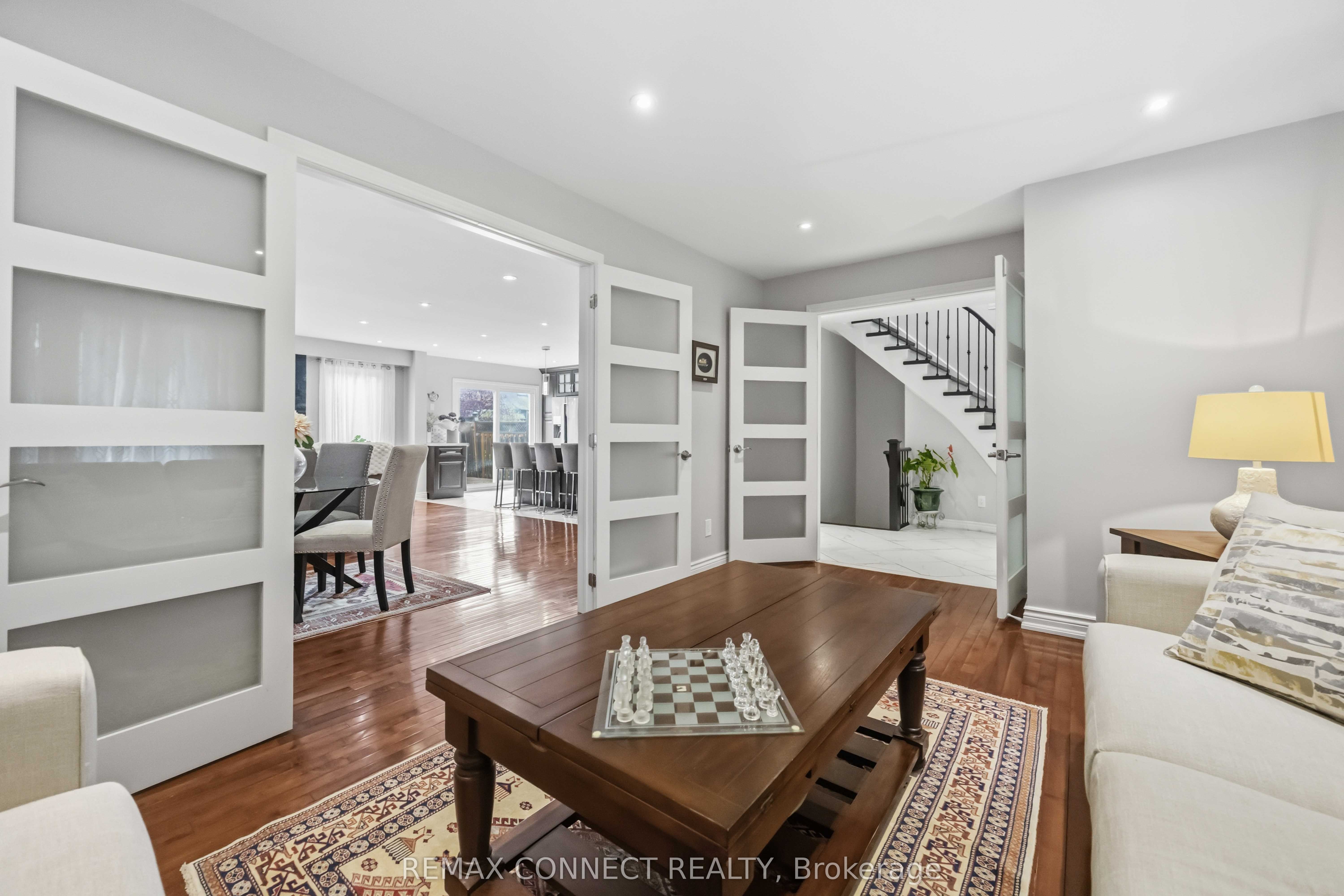 1706 Woodside Lane