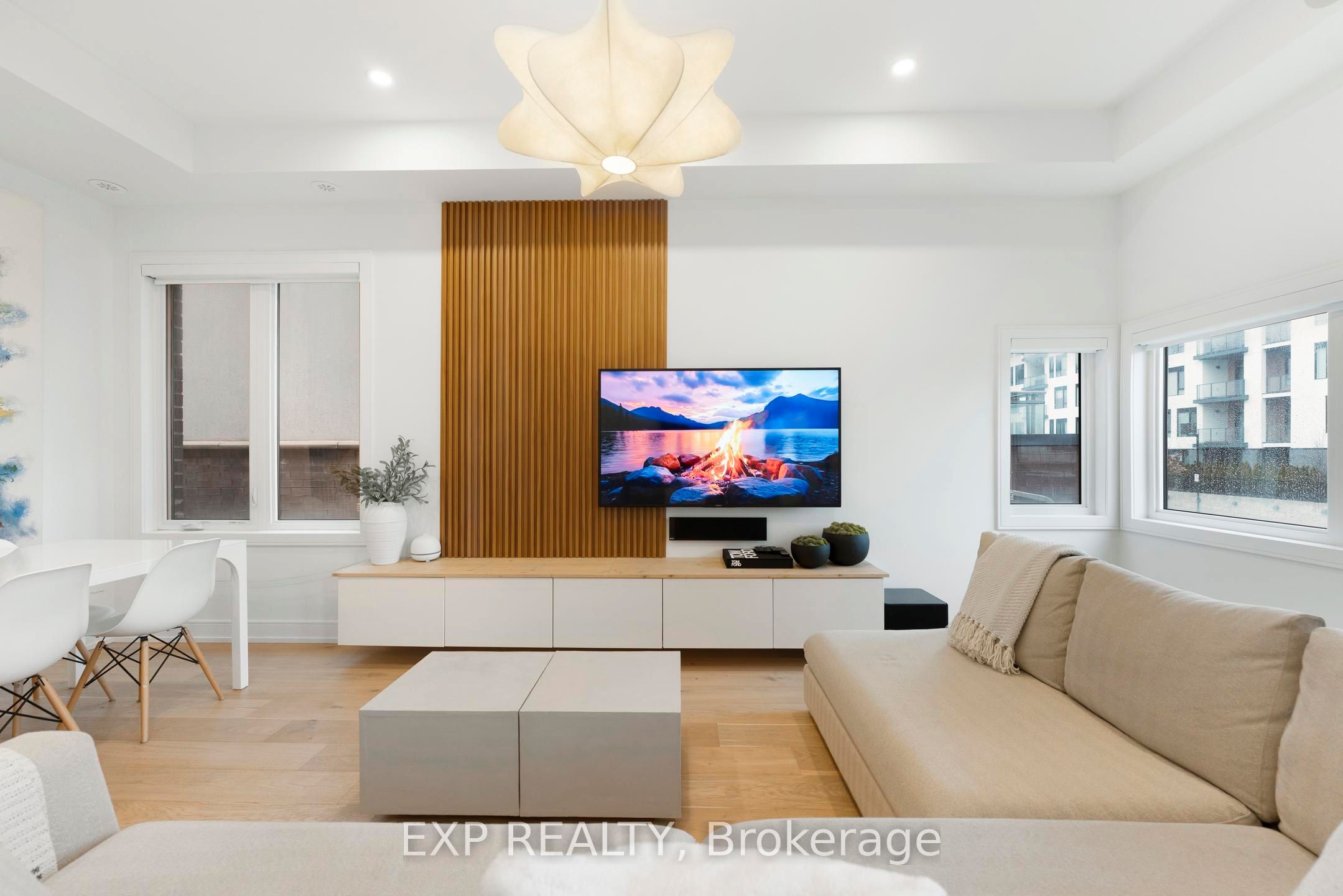 1417 Clarriage Court