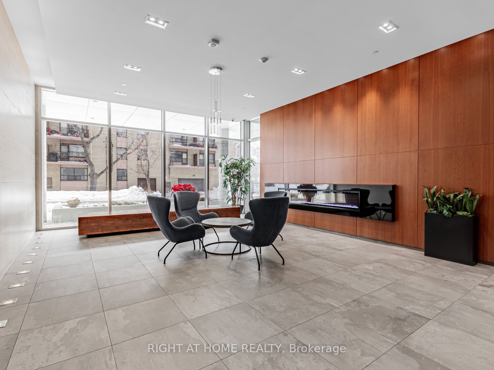 2800 Keele Street 518