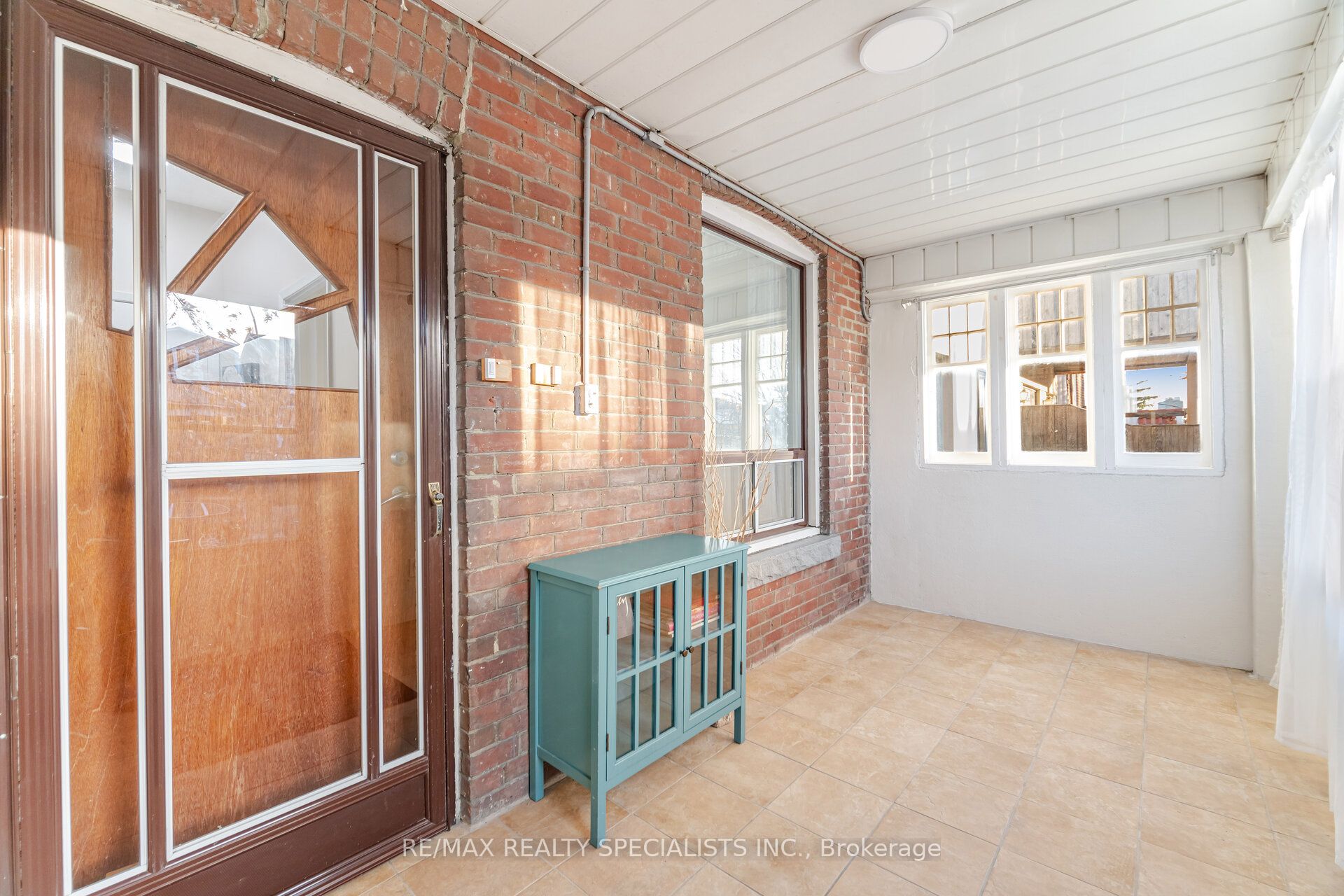 971 Saint Clarens Avenue