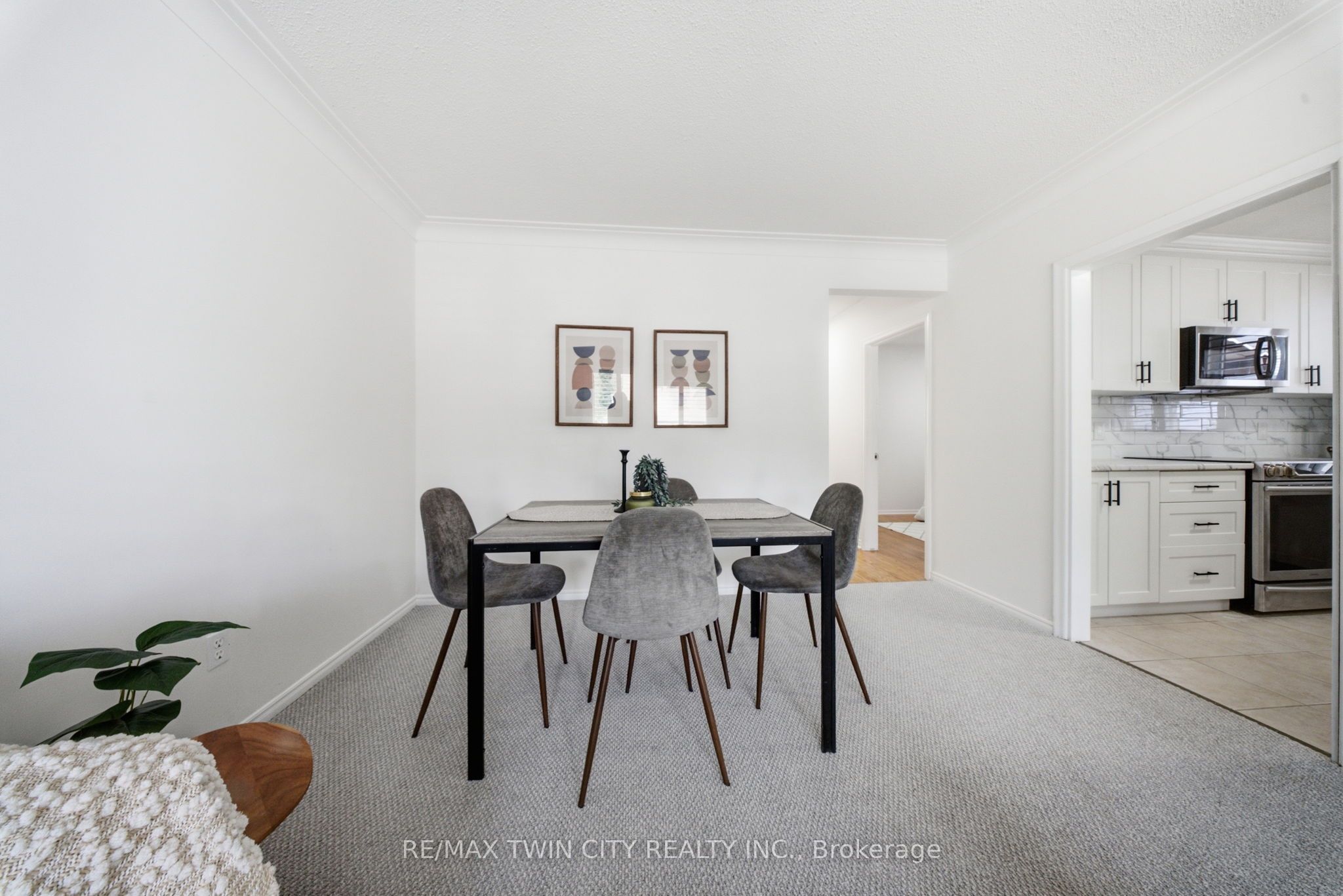 16 Burwell Street