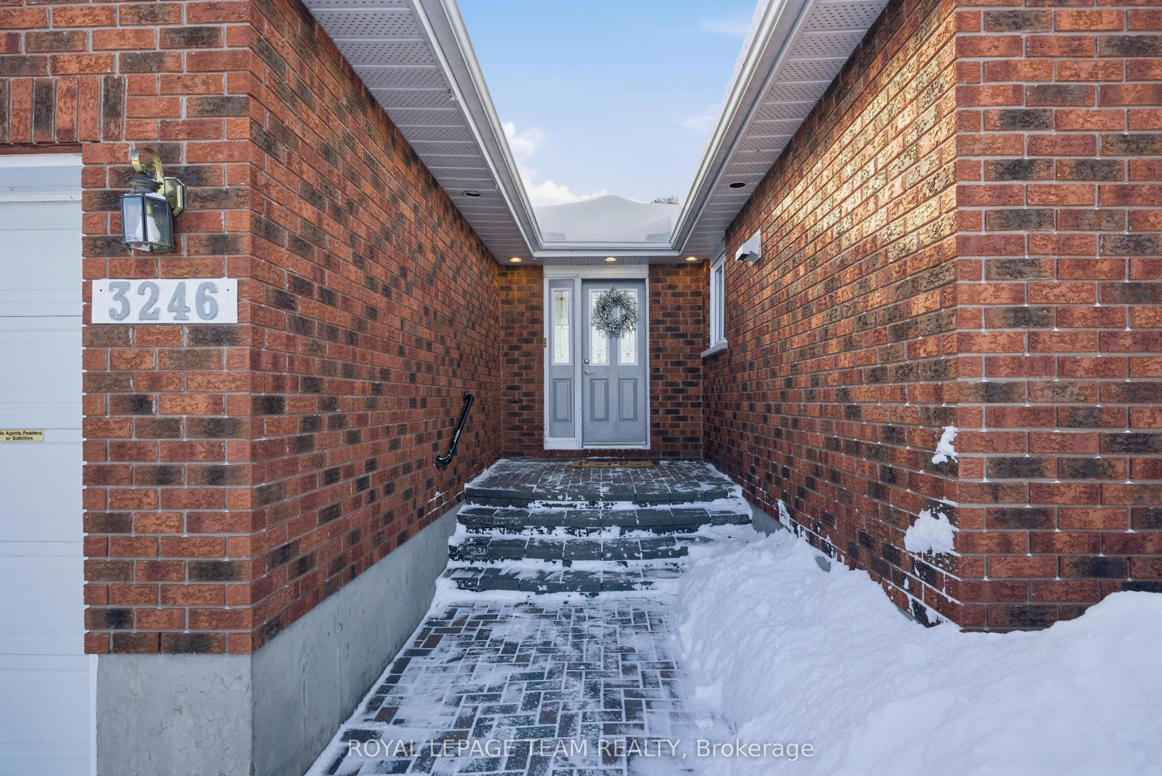 3246 Elizabeth Street