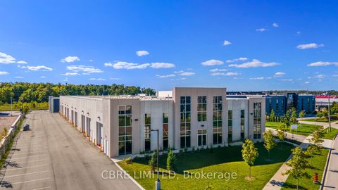 125 Goddard Crescent 2-3 Cambridge ON N3E 0B1