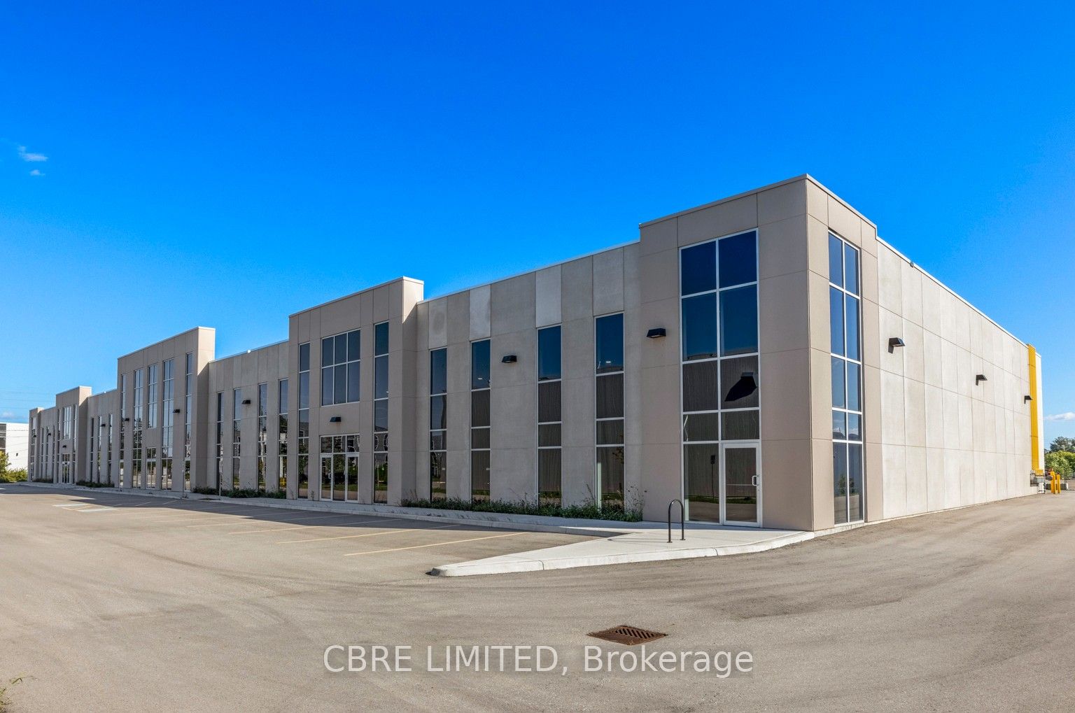 125 Goddard Crescent 2-3