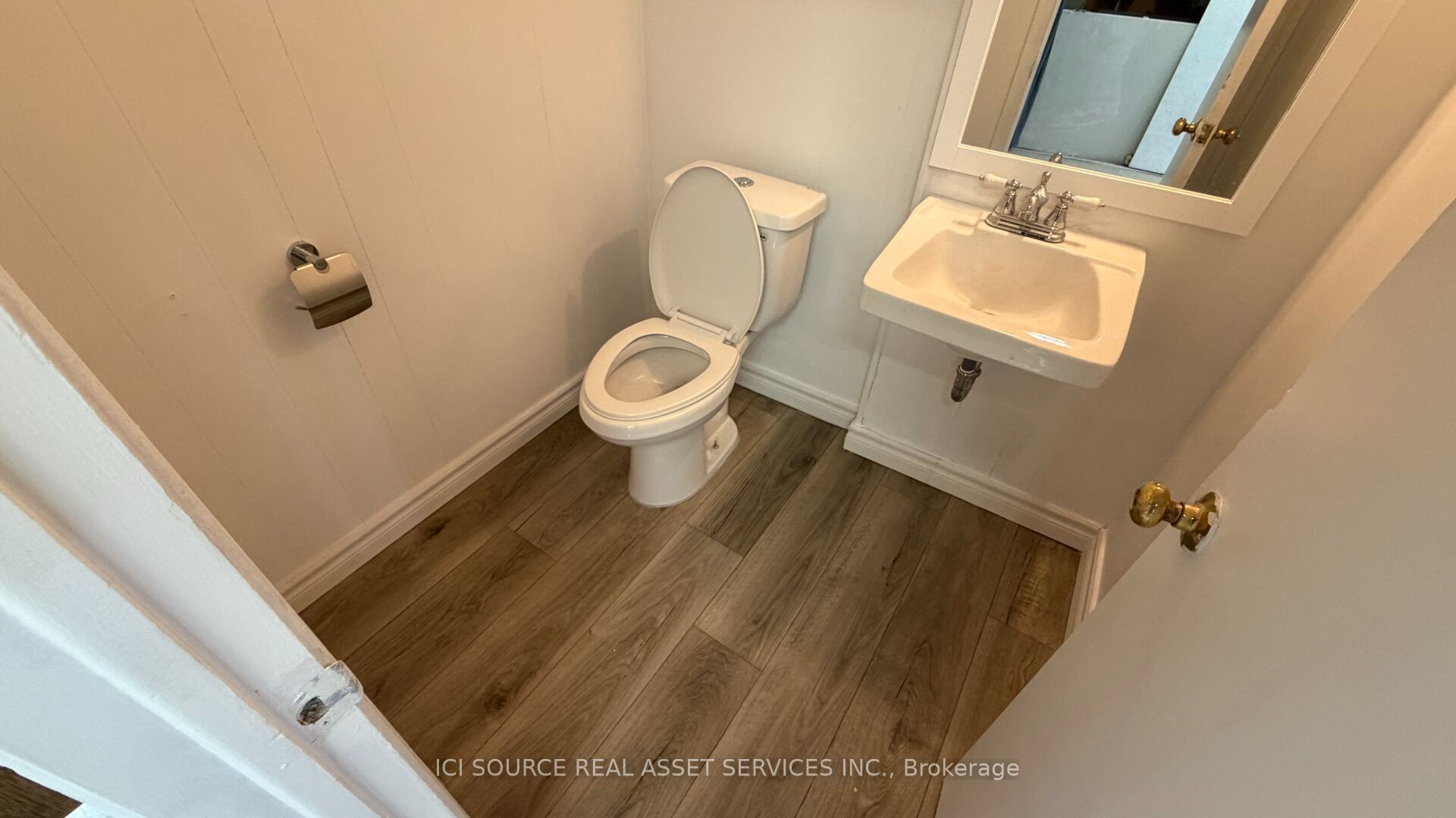 270 Rutherford Road S 10