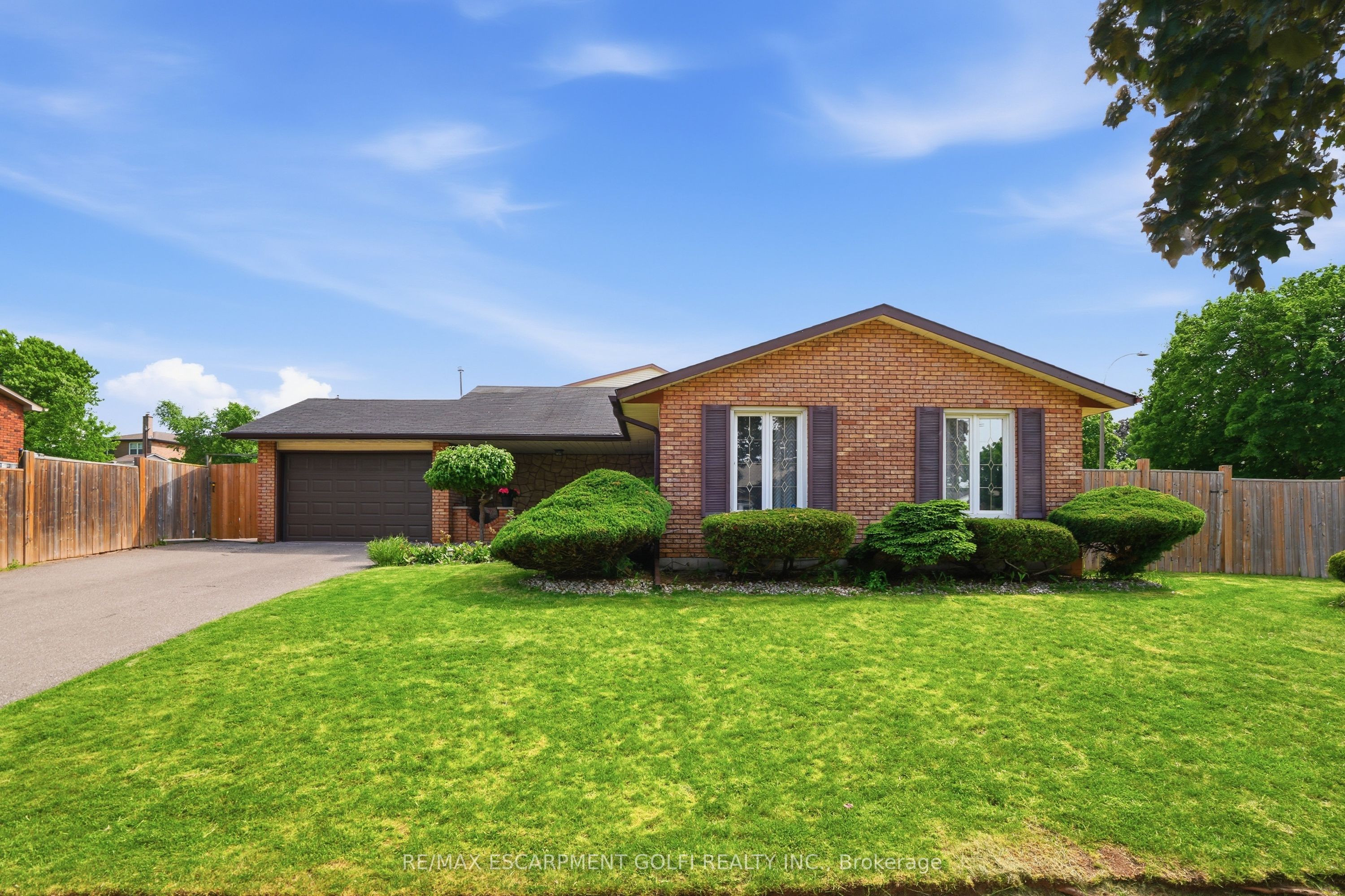 2 LORING Crescent