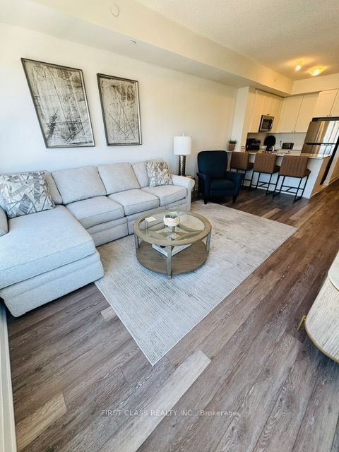 50 Lakebreeze Drive 306