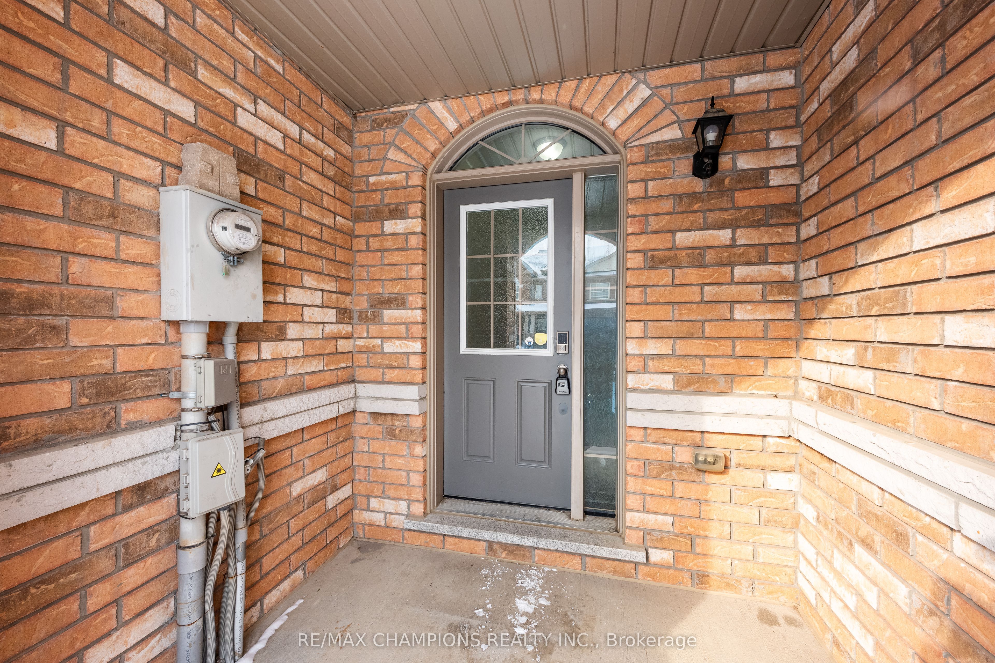 64 Pennycross Crescent