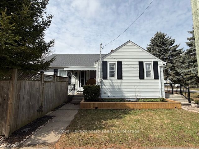 6988 High Street