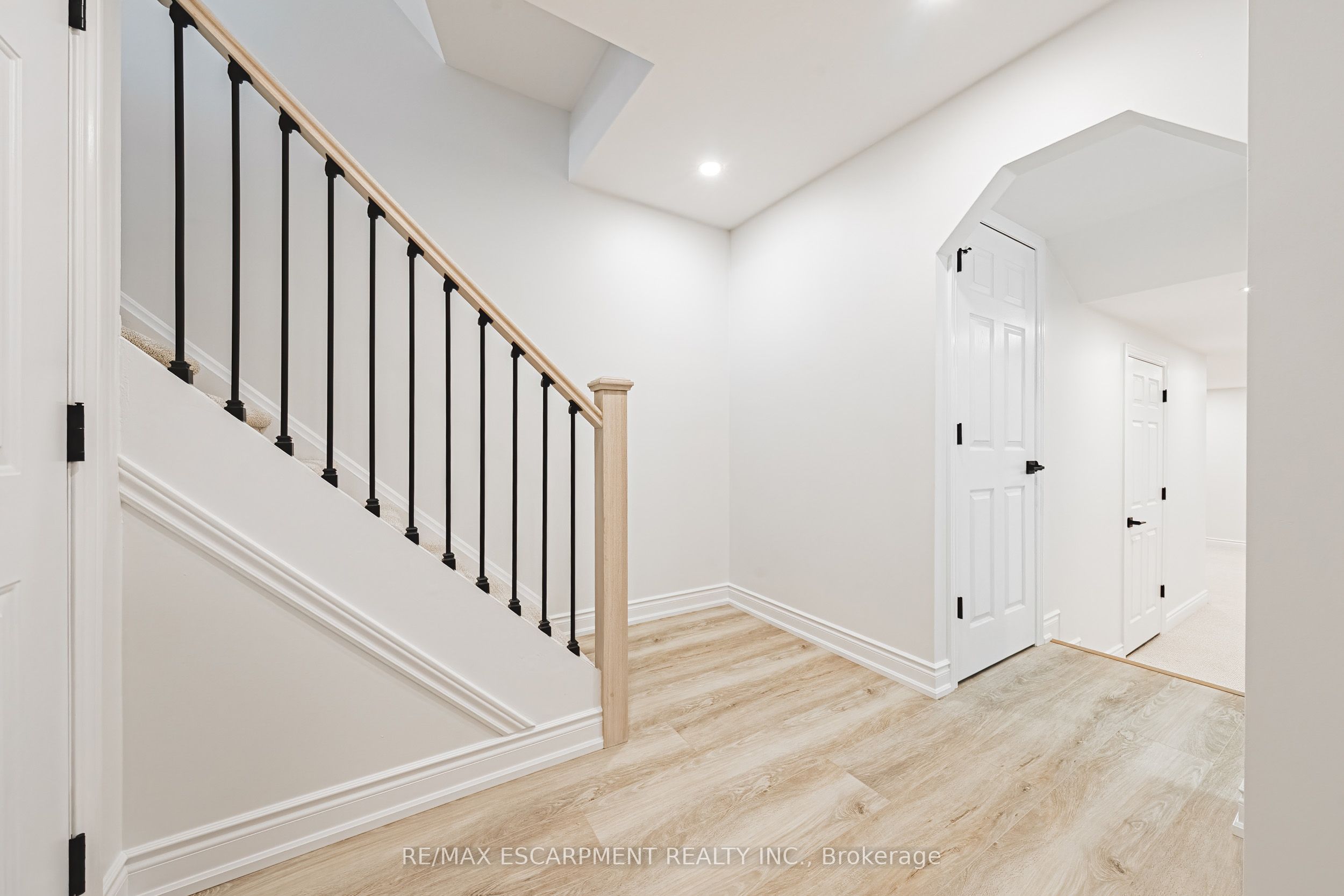 895 Maple Avenue 101