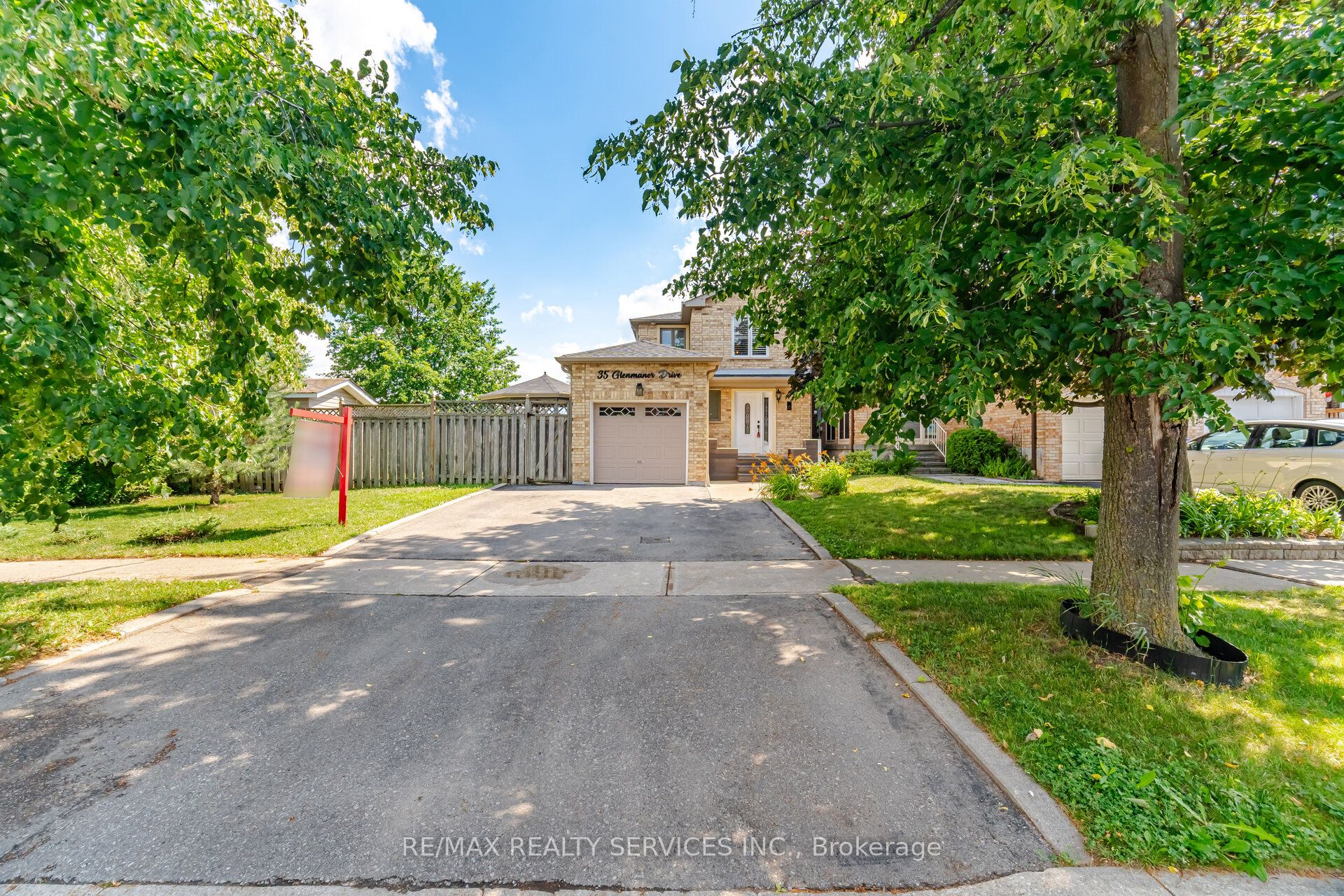 35 Glenmanor Drive