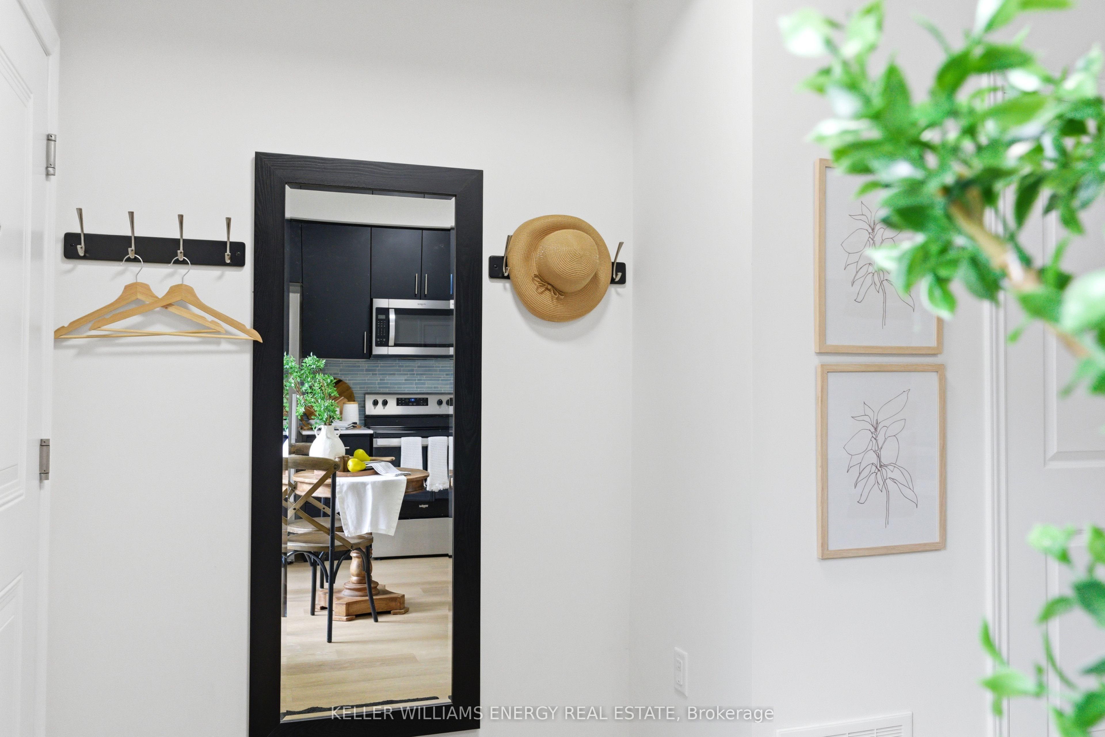 475 Beresford Path 7