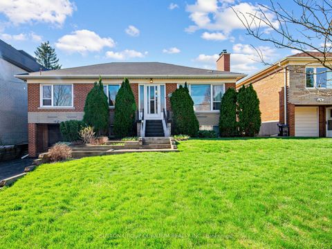 179 Betty Ann Drive Toronto C07 ON M2N 1X5