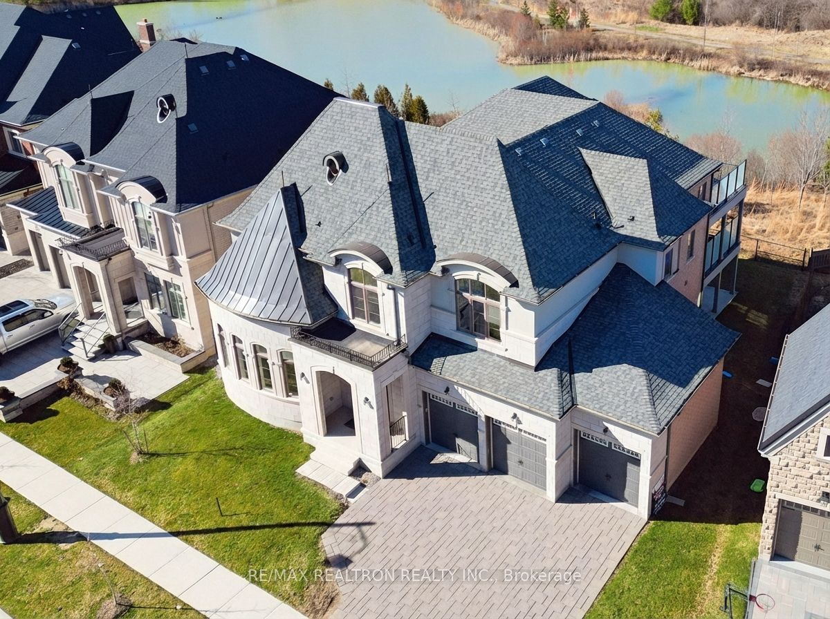 52 Rolling Green Court