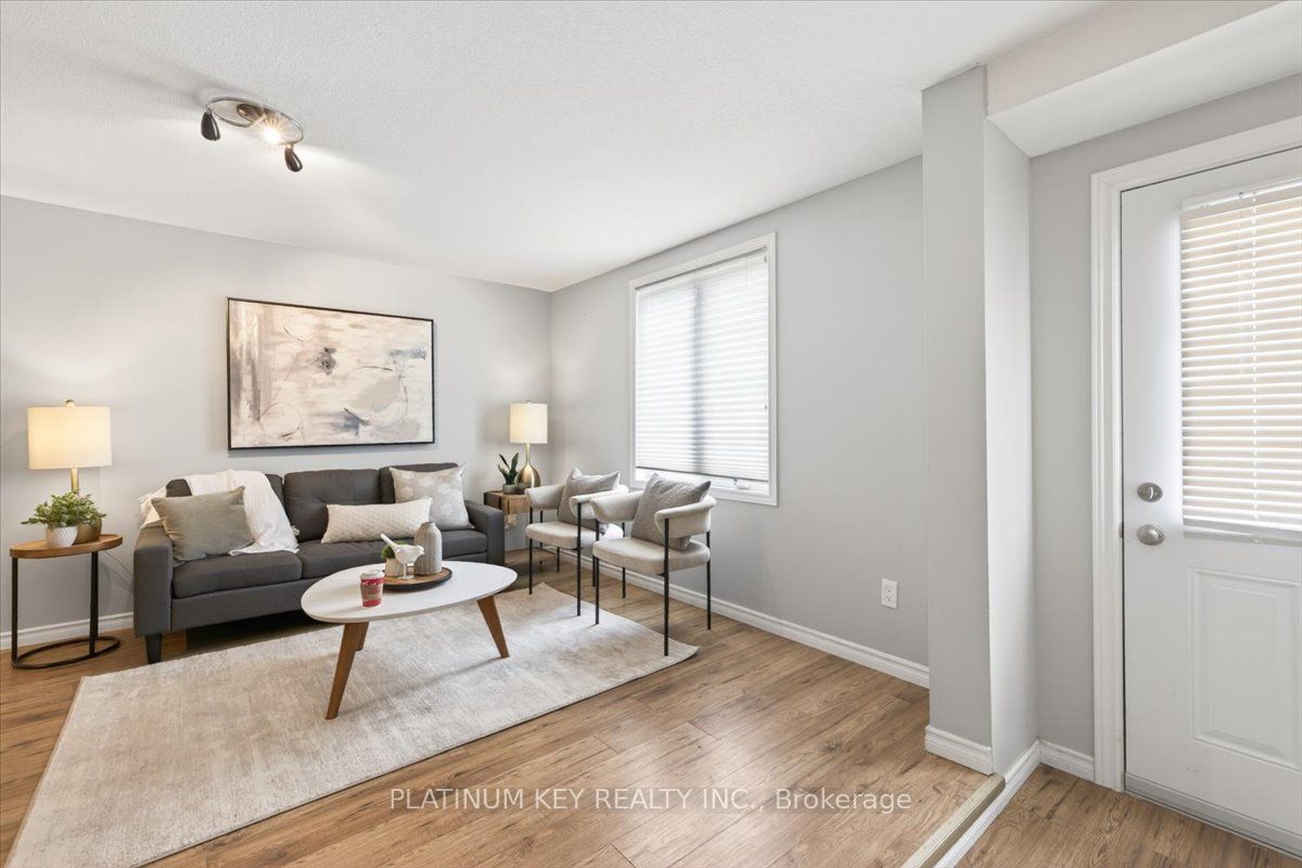 1077 Hamilton Road 4