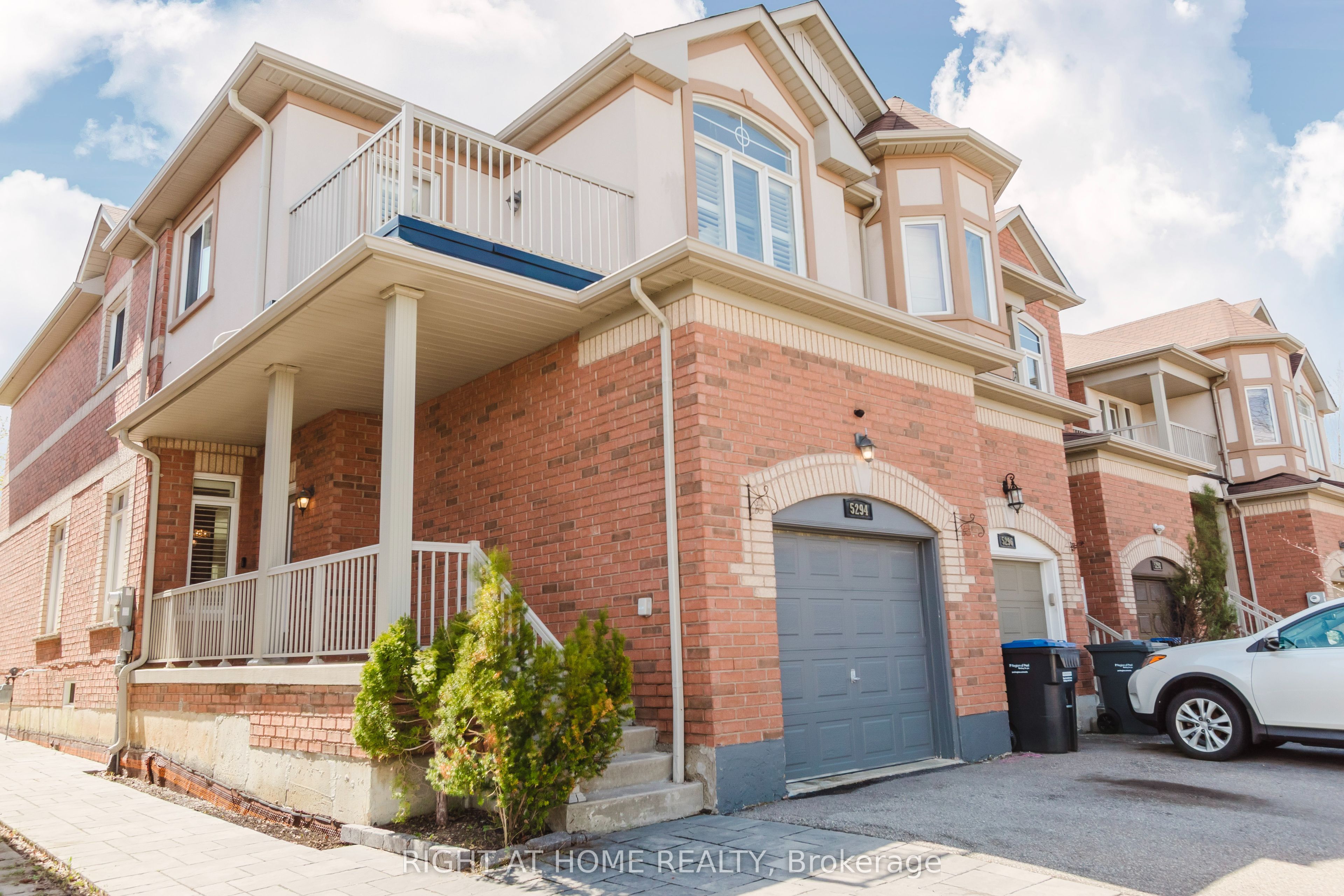 5294 Roadside Way