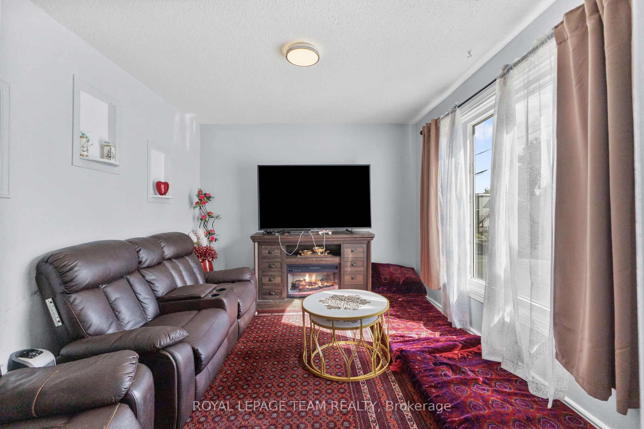 105 Jolliet Avenue