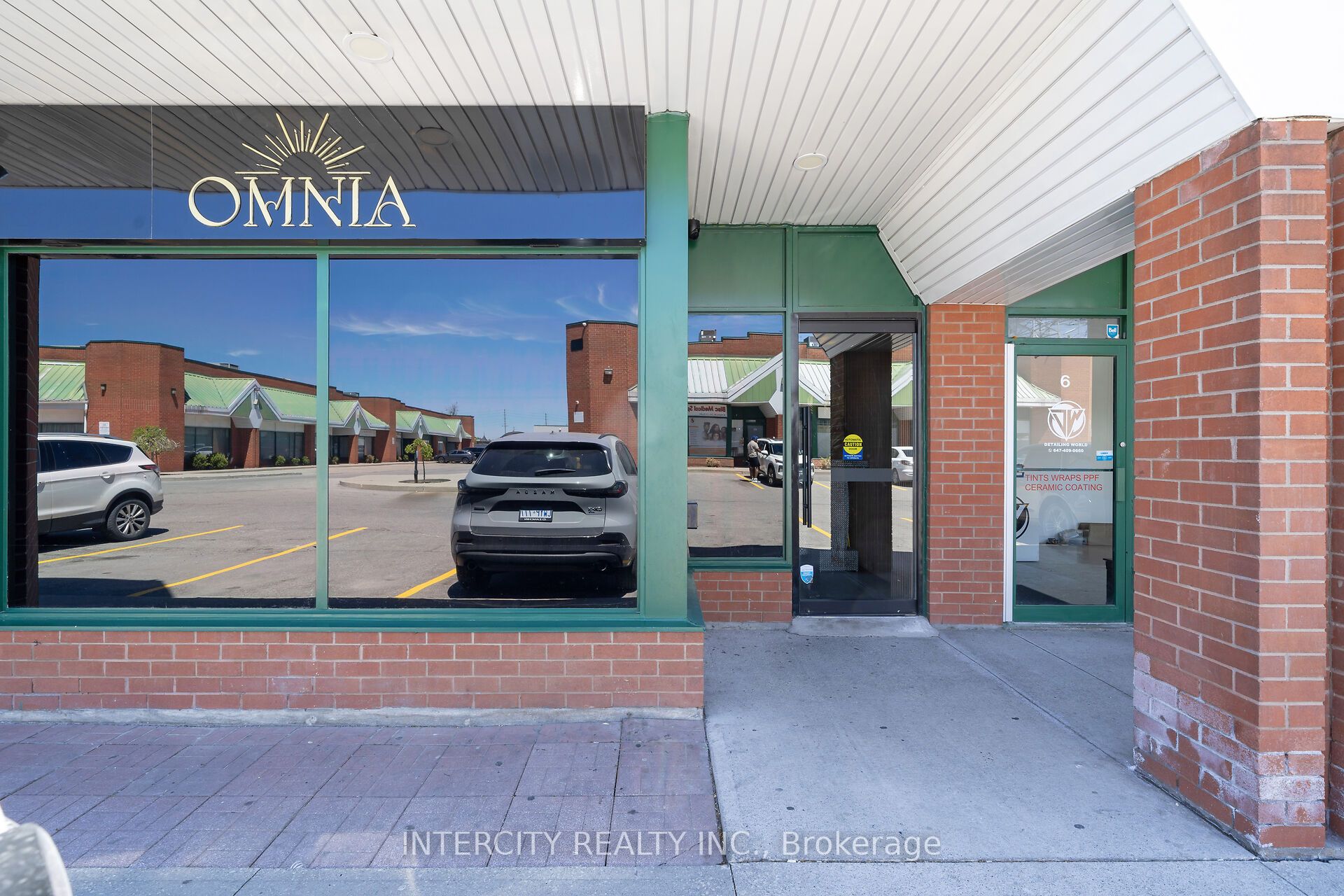 100 Regina Road 5