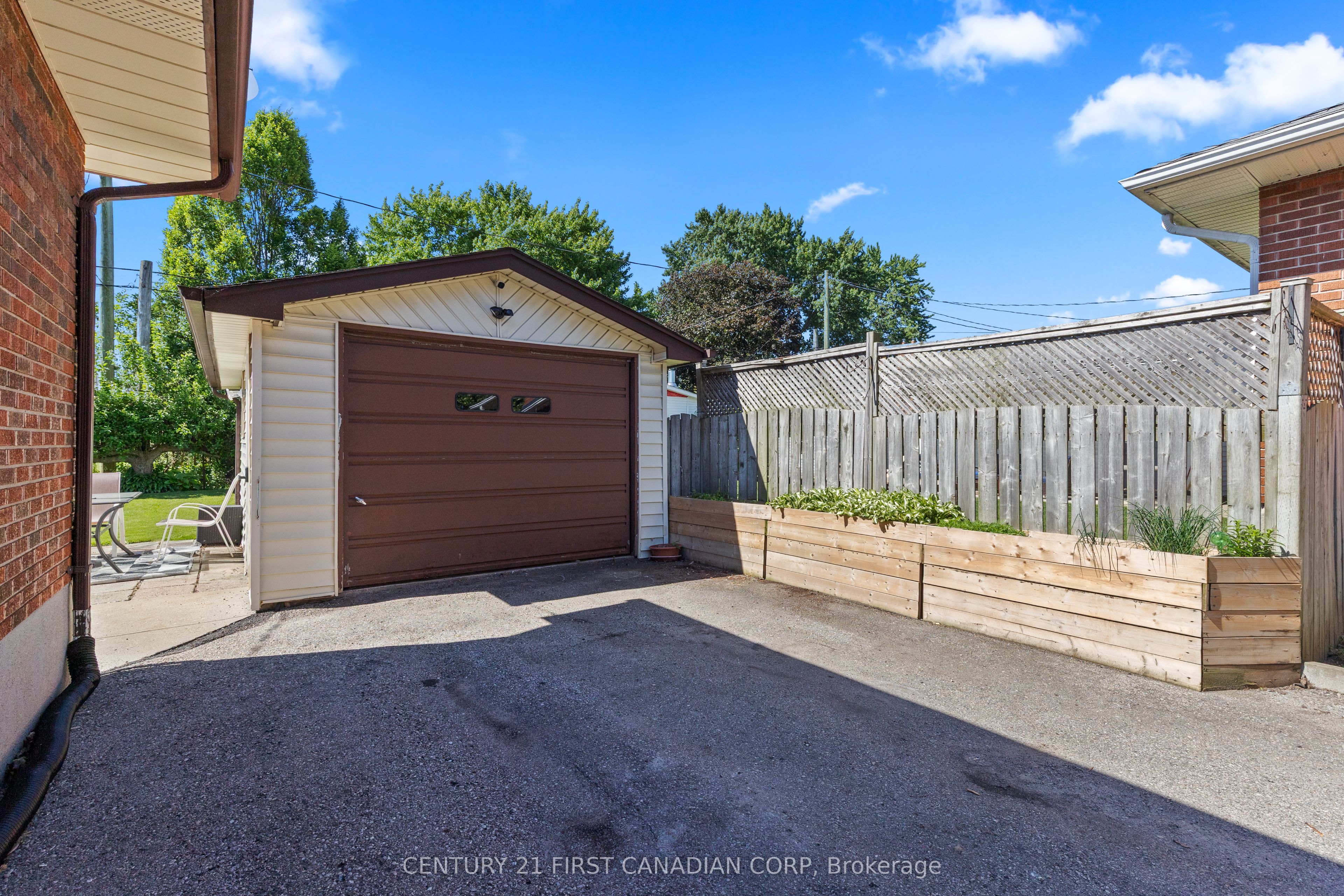407 Vermont Avenue