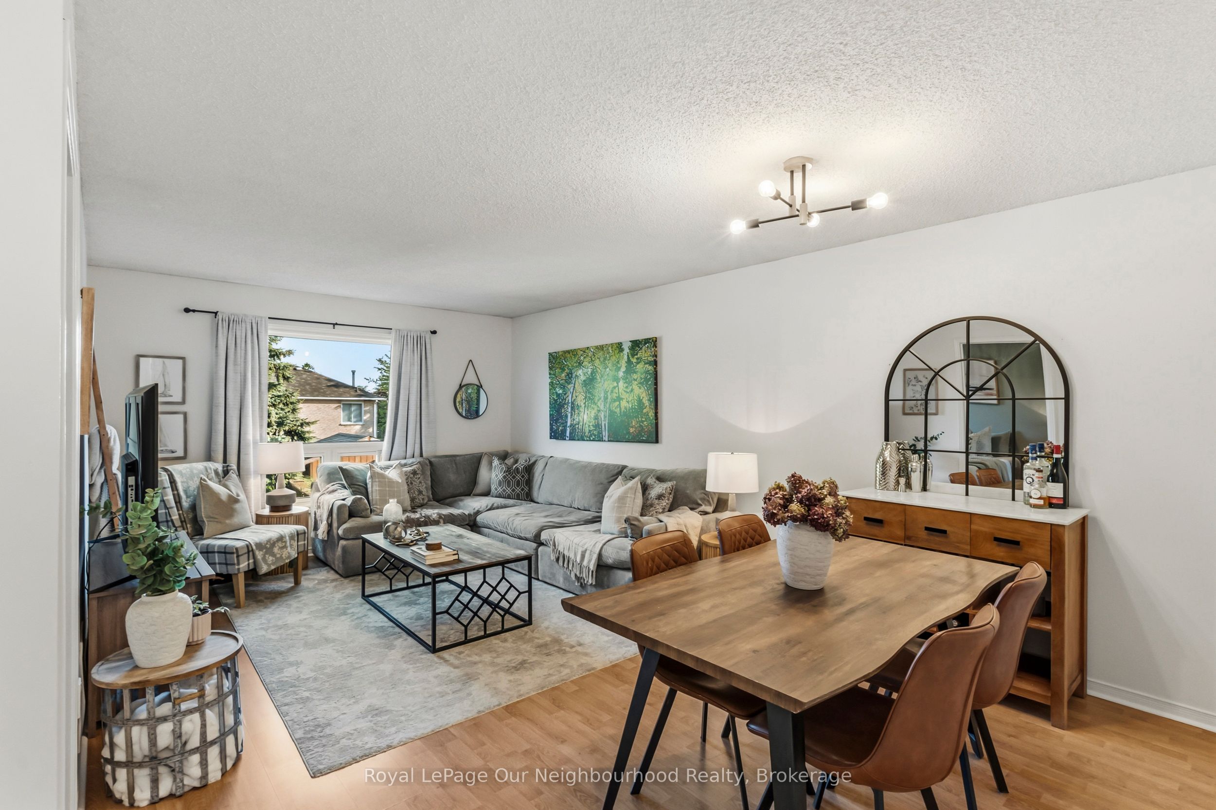 42 Glanville Crescent