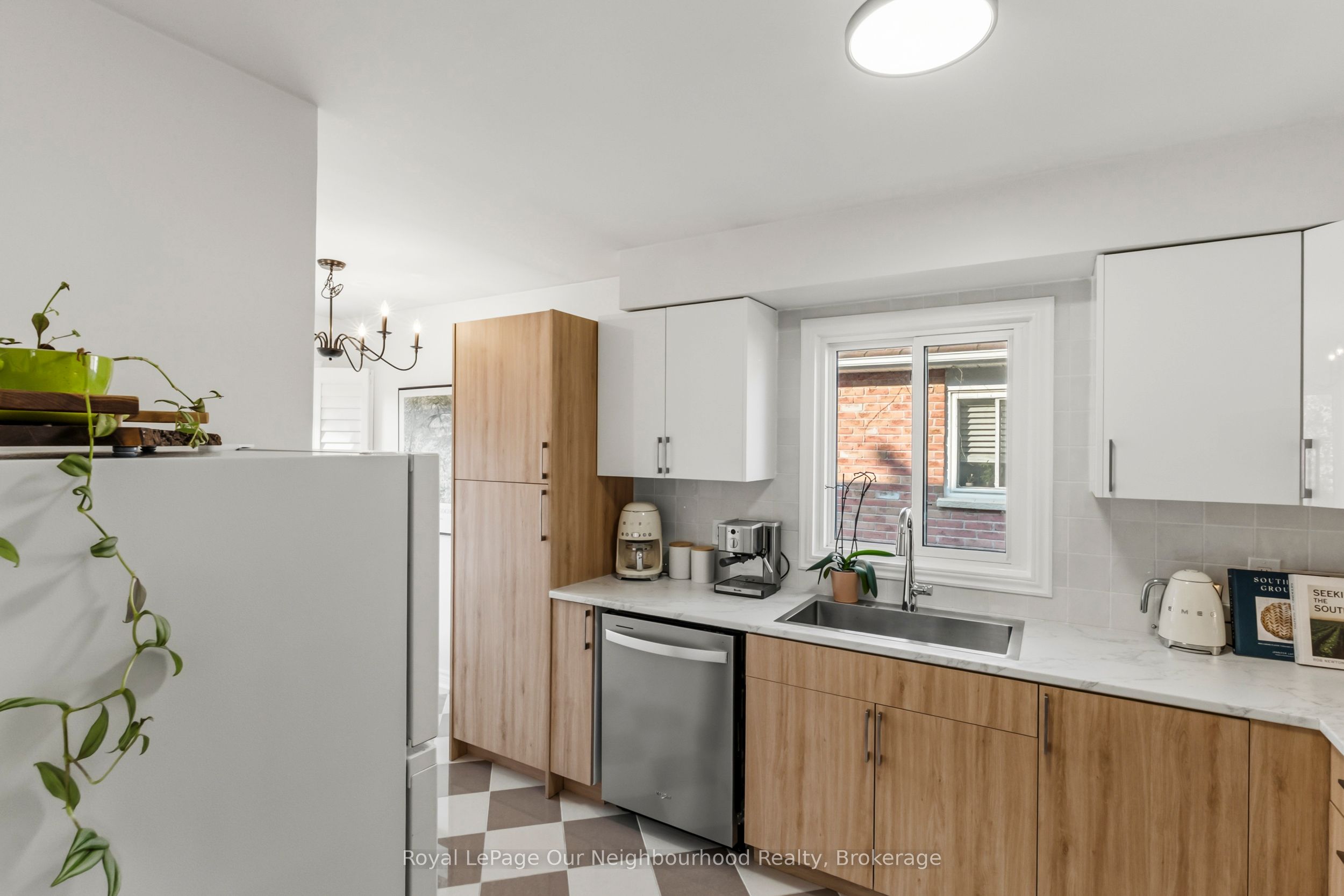 42 Glanville Crescent