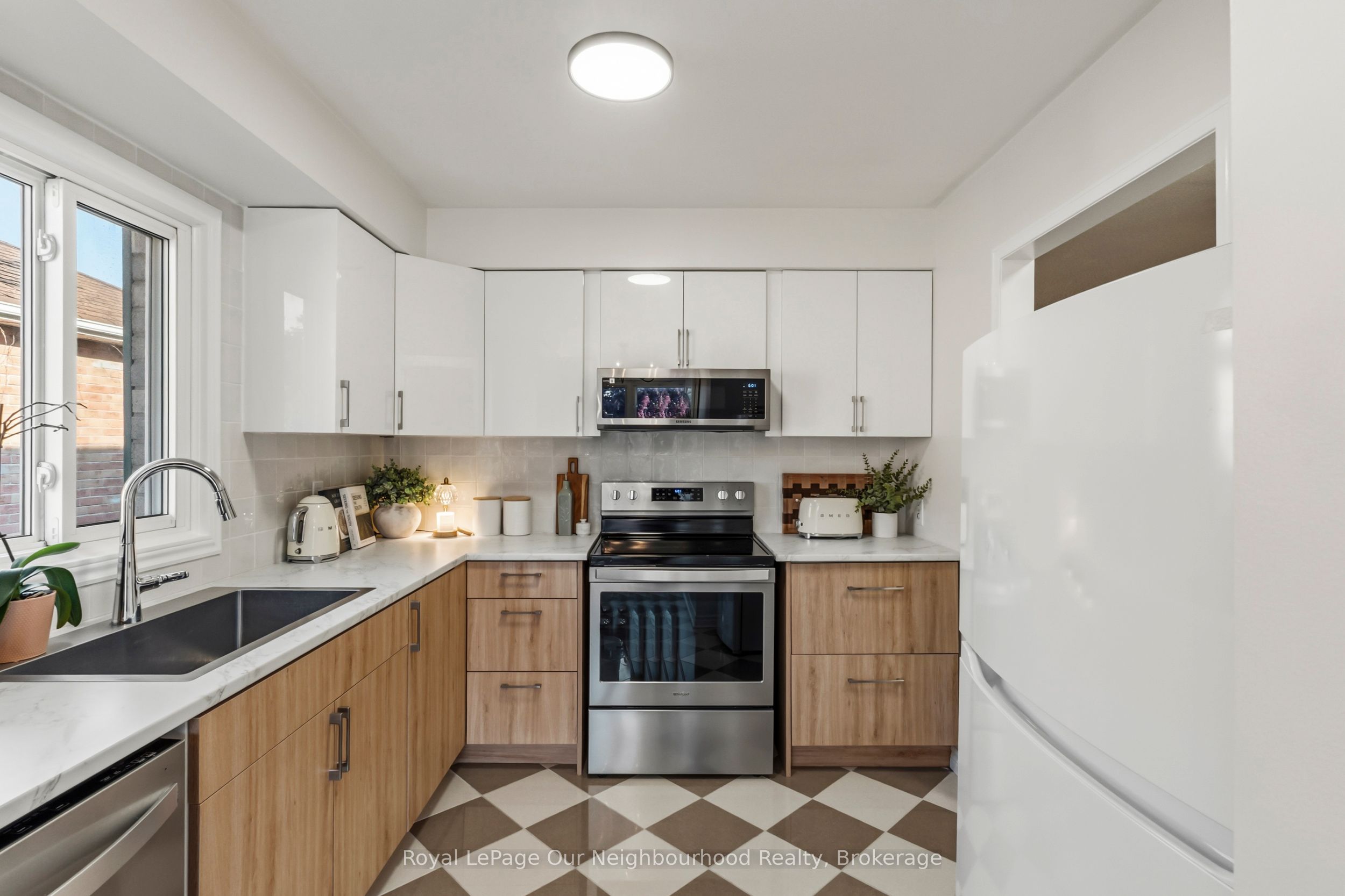 42 Glanville Crescent