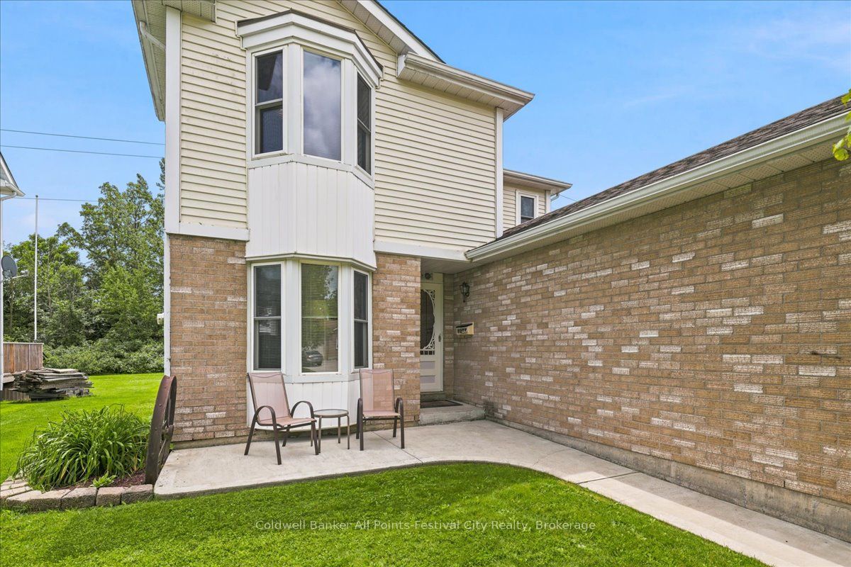 75 Edison Crescent
