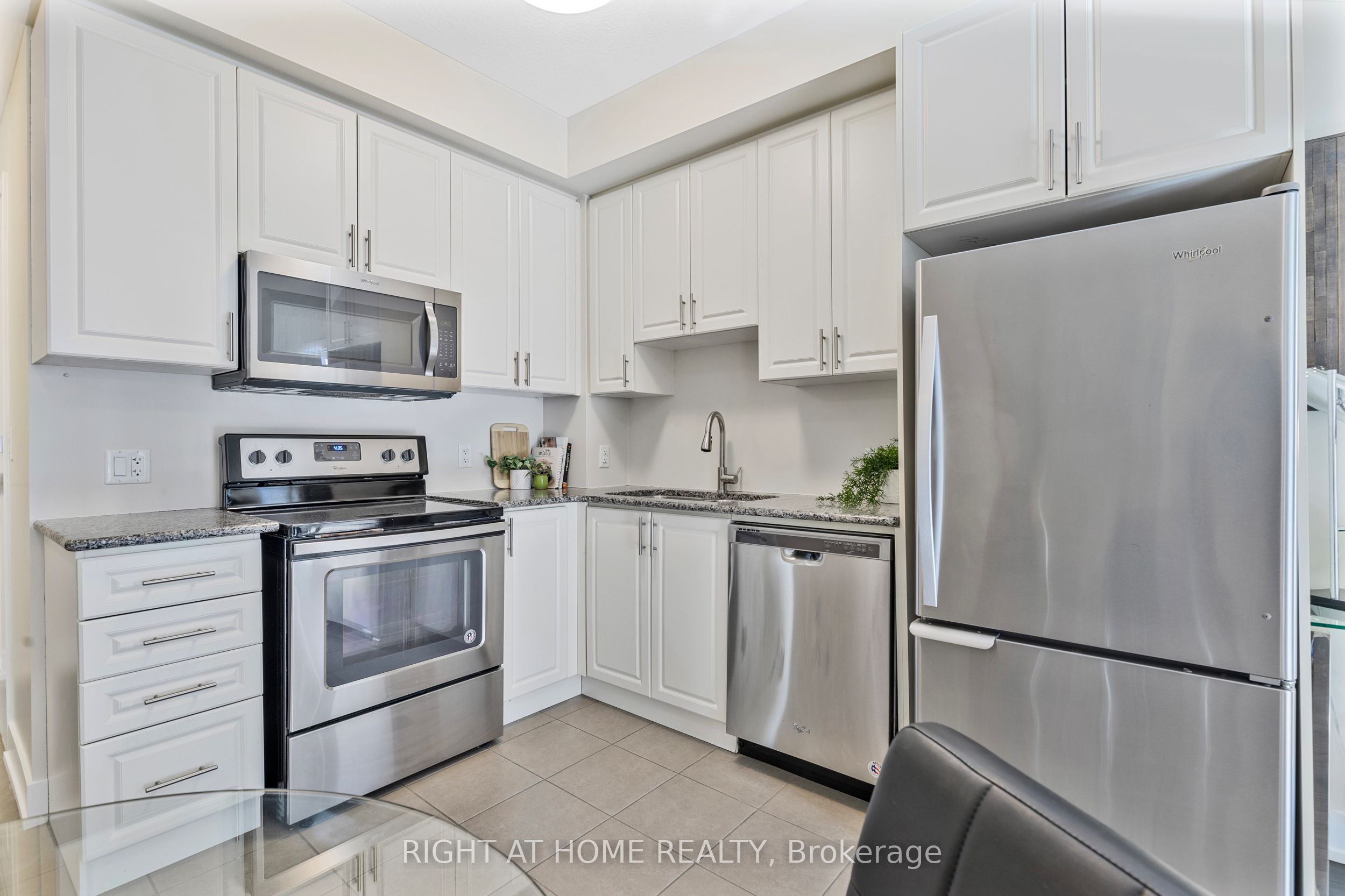 2486 Old Bronte Road 423