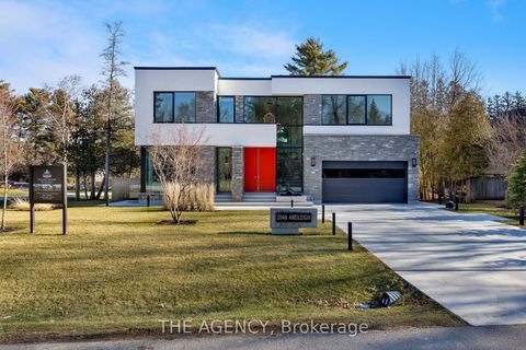 2048 Ardleigh Road Oakville ON L6J 4W8