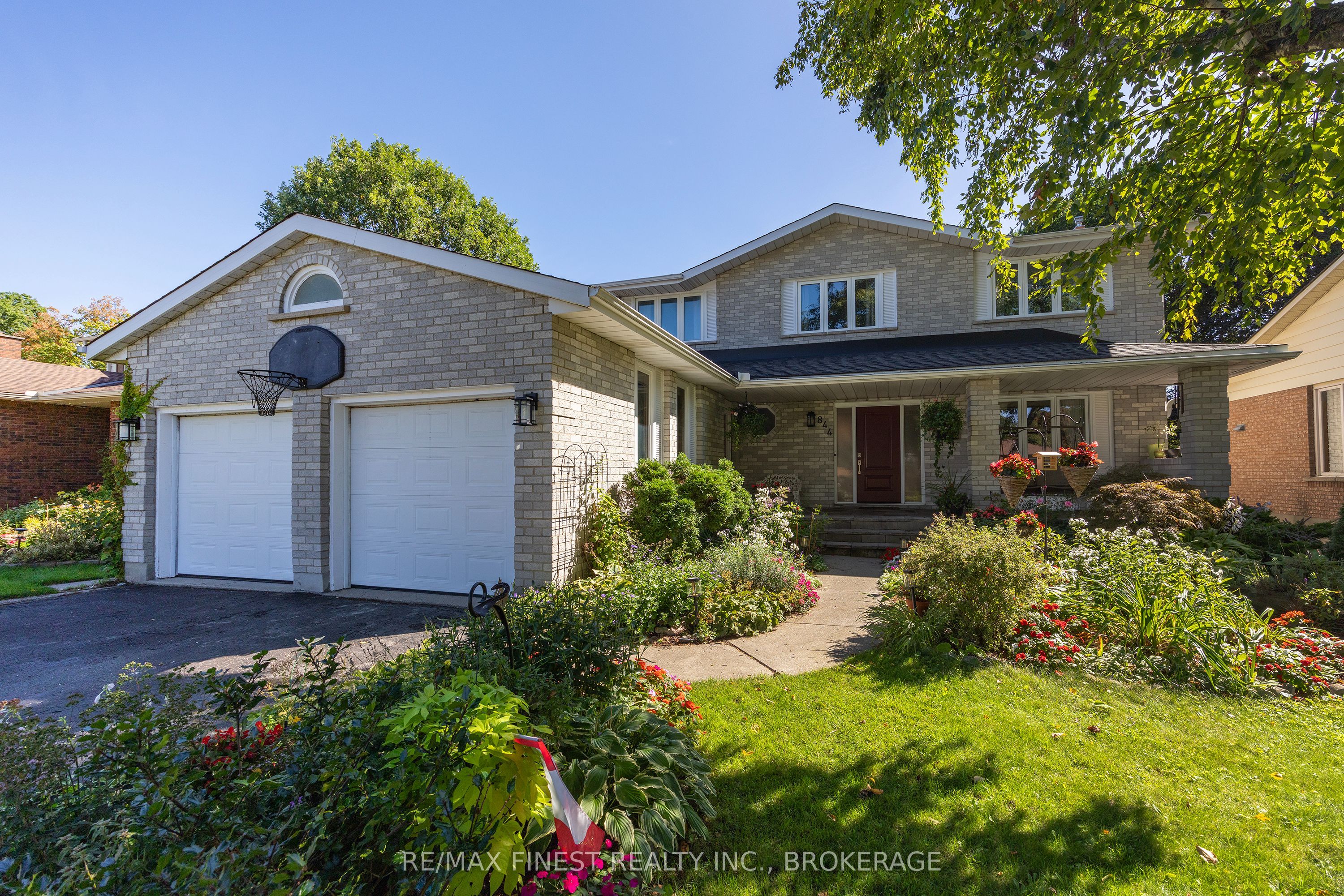 844 PURCELL Crescent