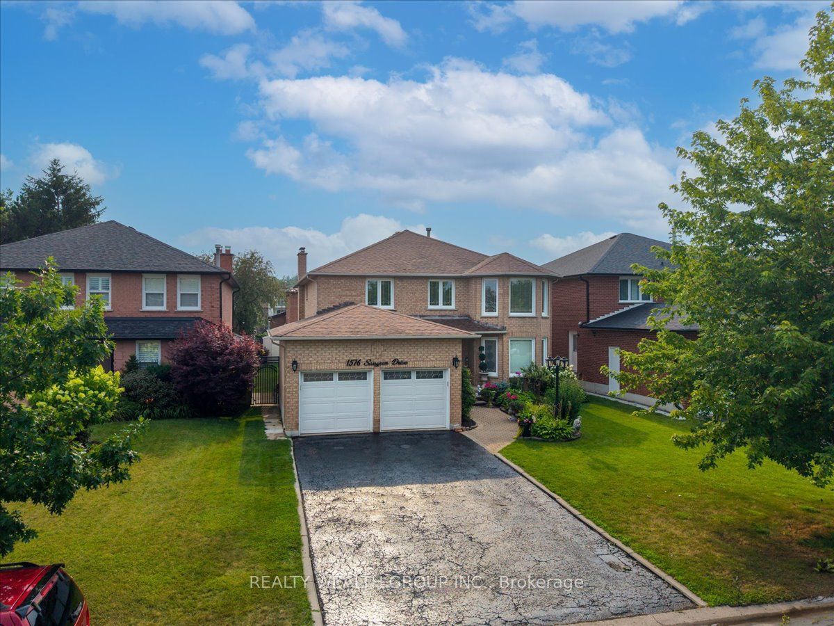 1576 Saugeen Drive