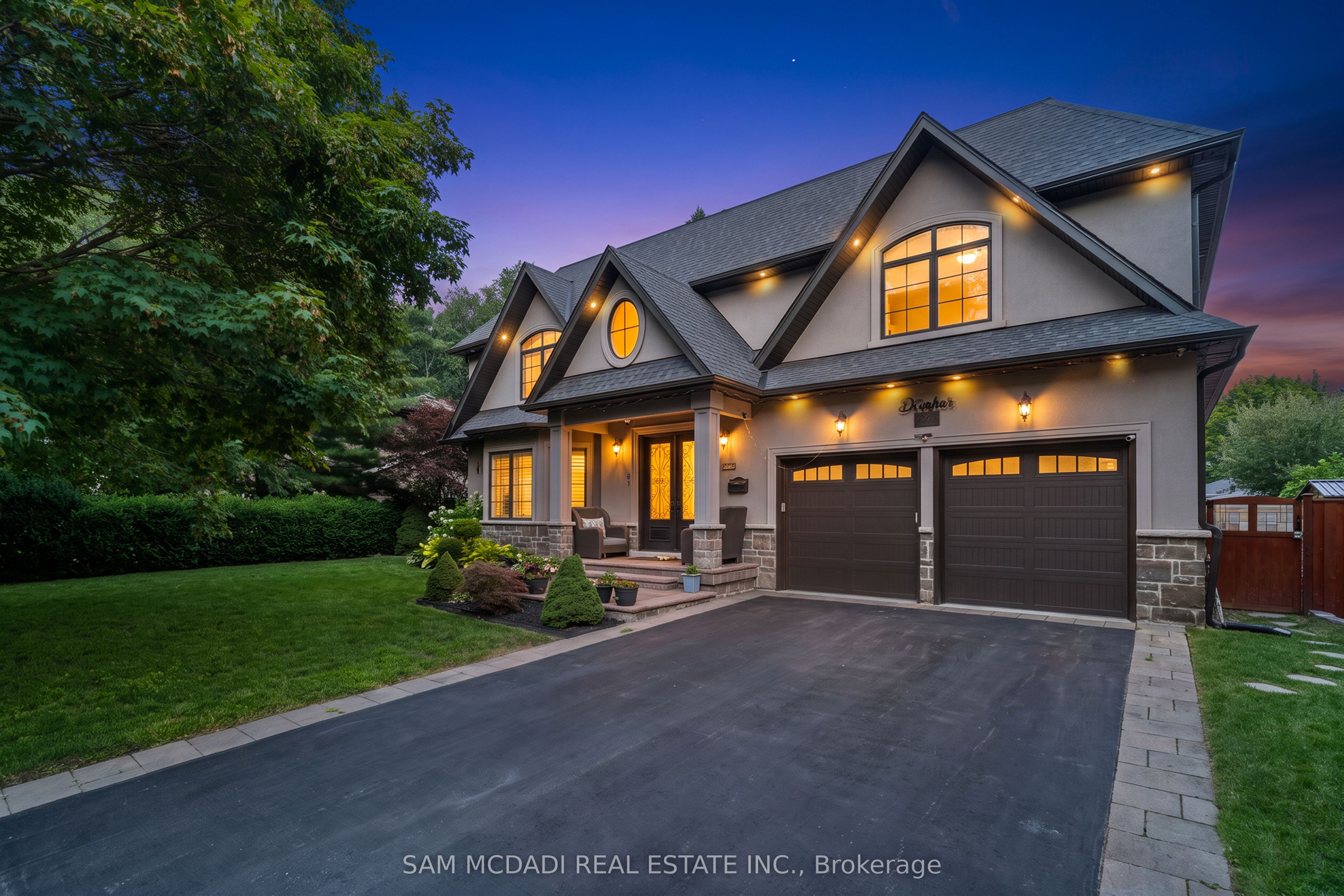 834 Edistel Crescent