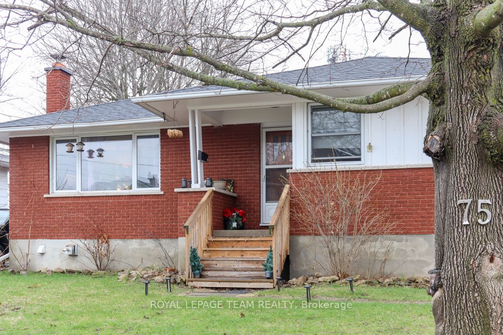 75 Winnifred Street N