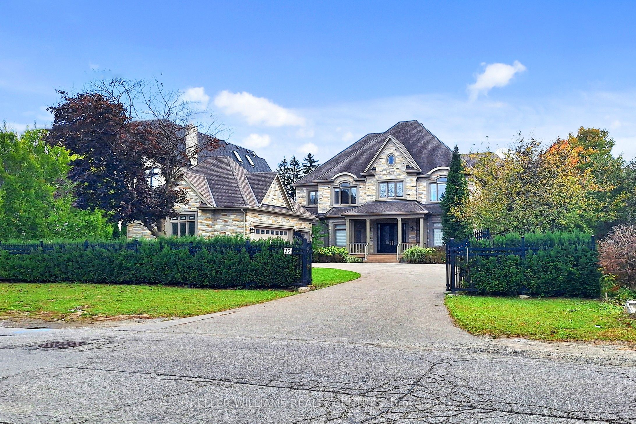 33 Maple Grove Avenue