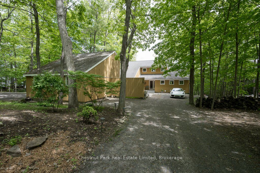 347 Prinyers Cove Crescent