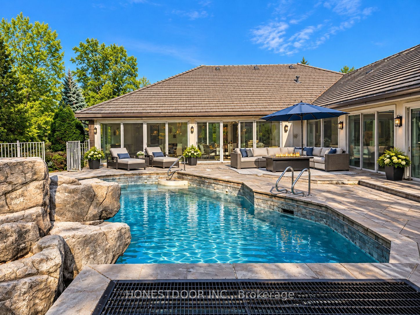 5851 Knights Drive