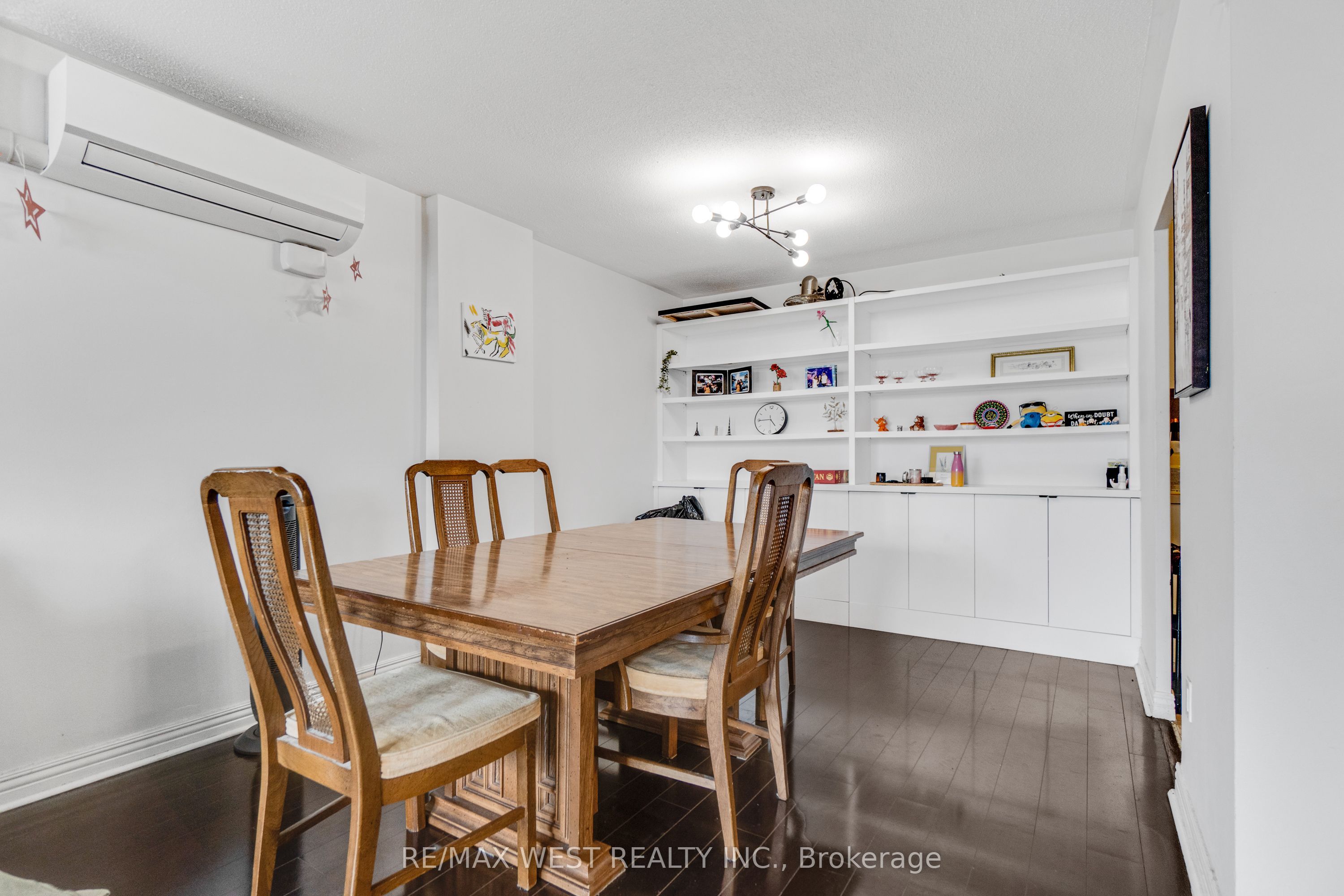 11 Neilson Drive 603