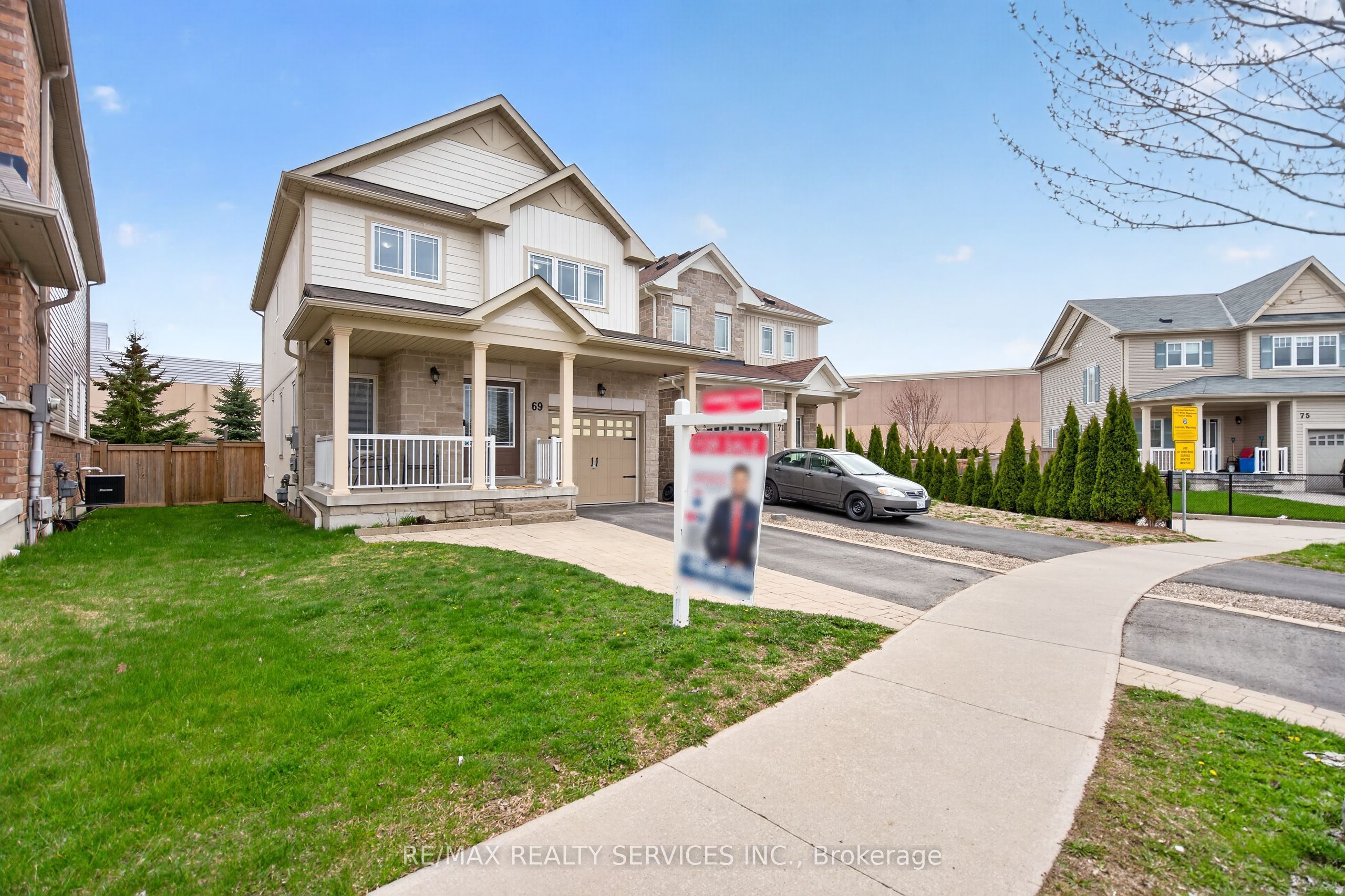 69 Mantz Crescent