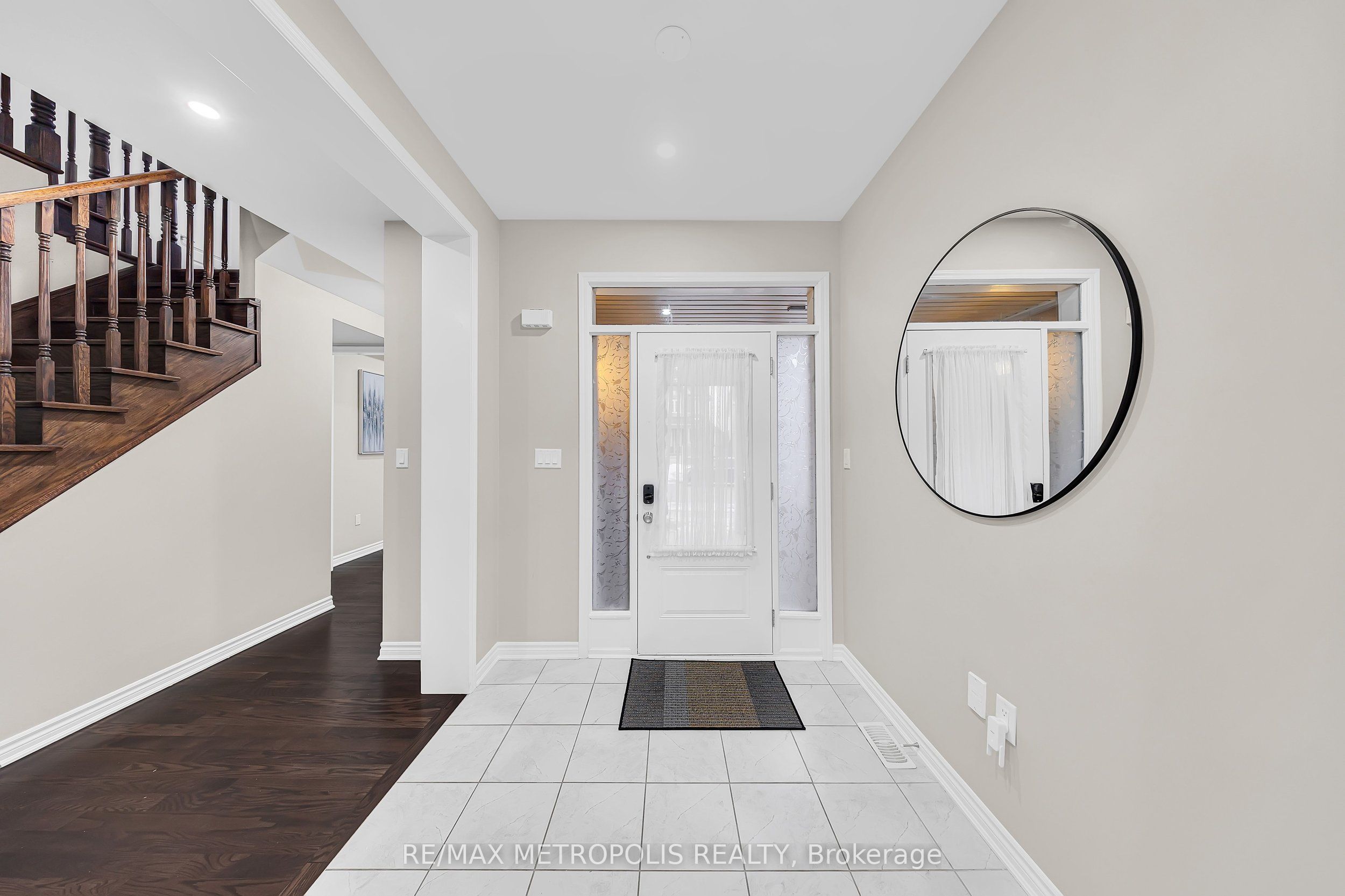 94 Newhouse Boulevard